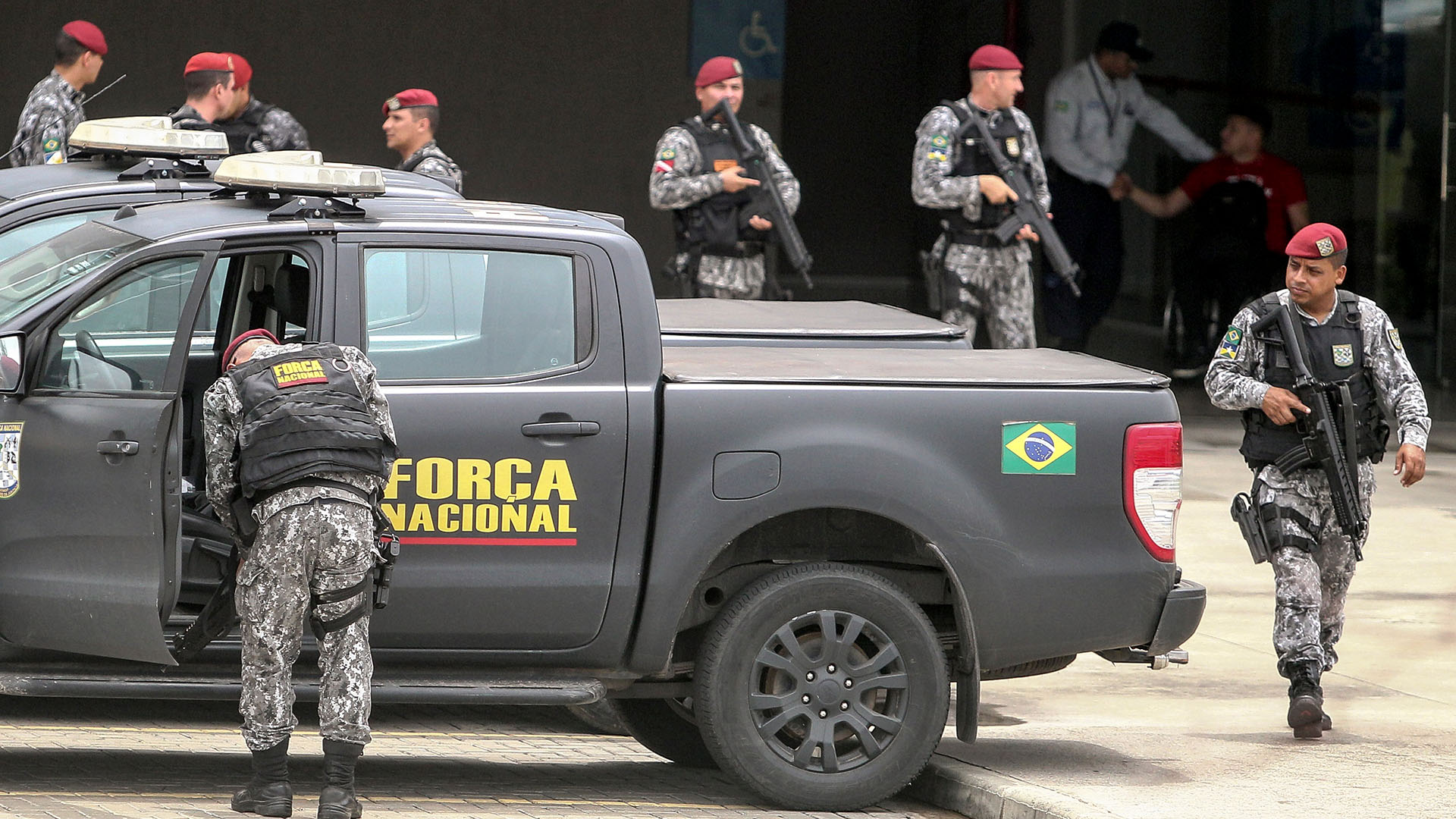 Tropas de la Fuerza Nacional llegan a la ciudad de Fortaleza, en el estado Ceará (Brasil) EFE/ Jarbas Oliveira
