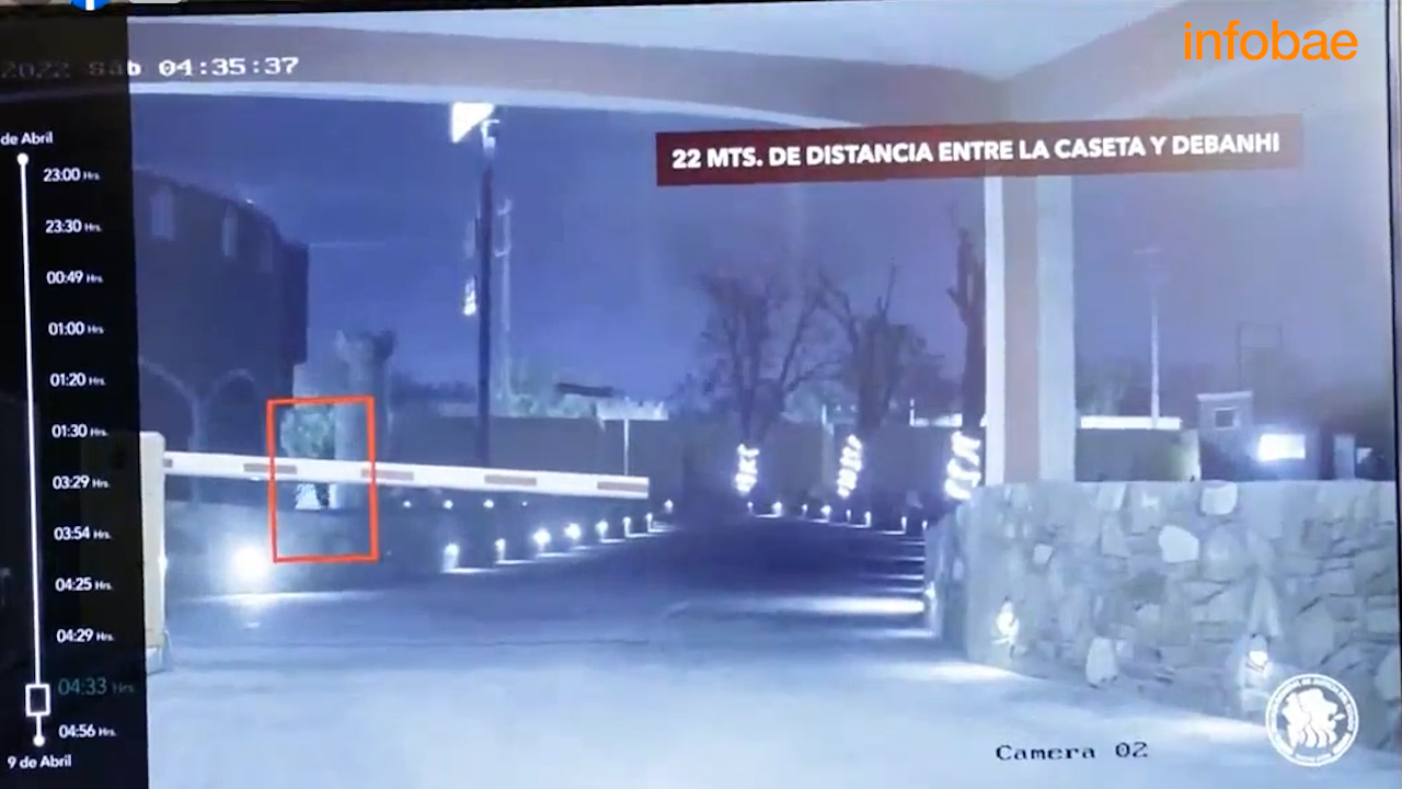 This is a capture of the recording where the young woman was seen entering (Photo: Parquet de Nuevo León)