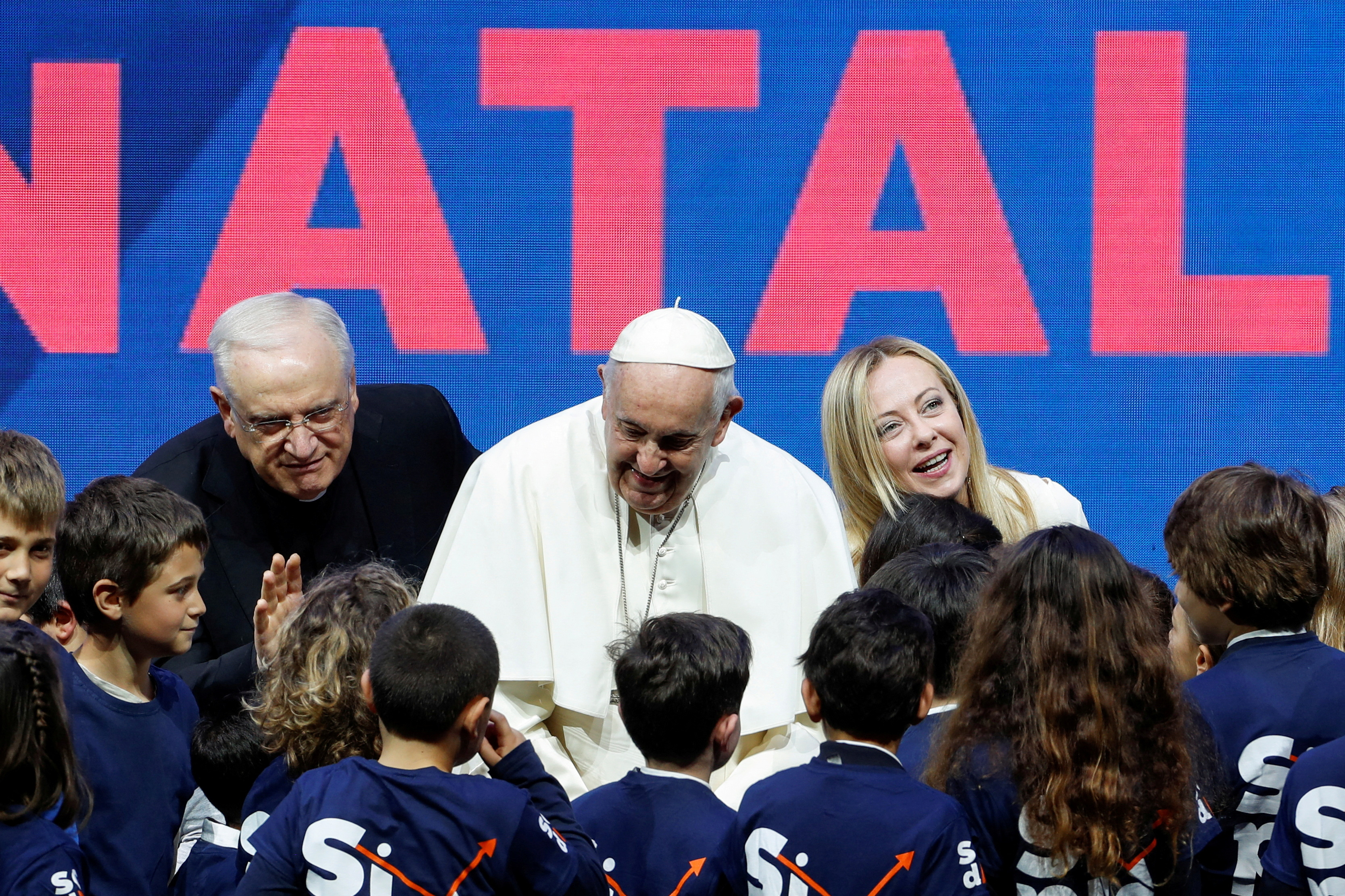 El papa Francisco quiere más bebés en Europa y pidió a los gobiernos que promuevan la natalidad