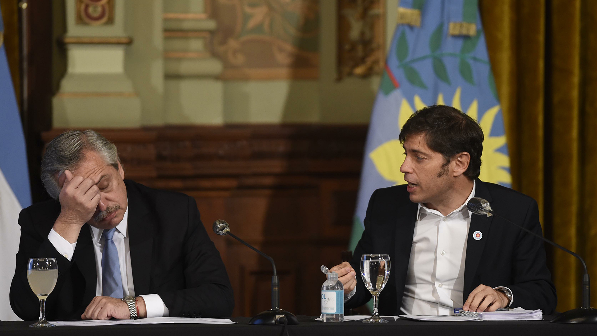 Alberto Fernández y Axel Kicillof ya evalúan volver a la Fase 1 ante la saturación de las camas de terapia intensiva en el Conurbano (Aglaplata)