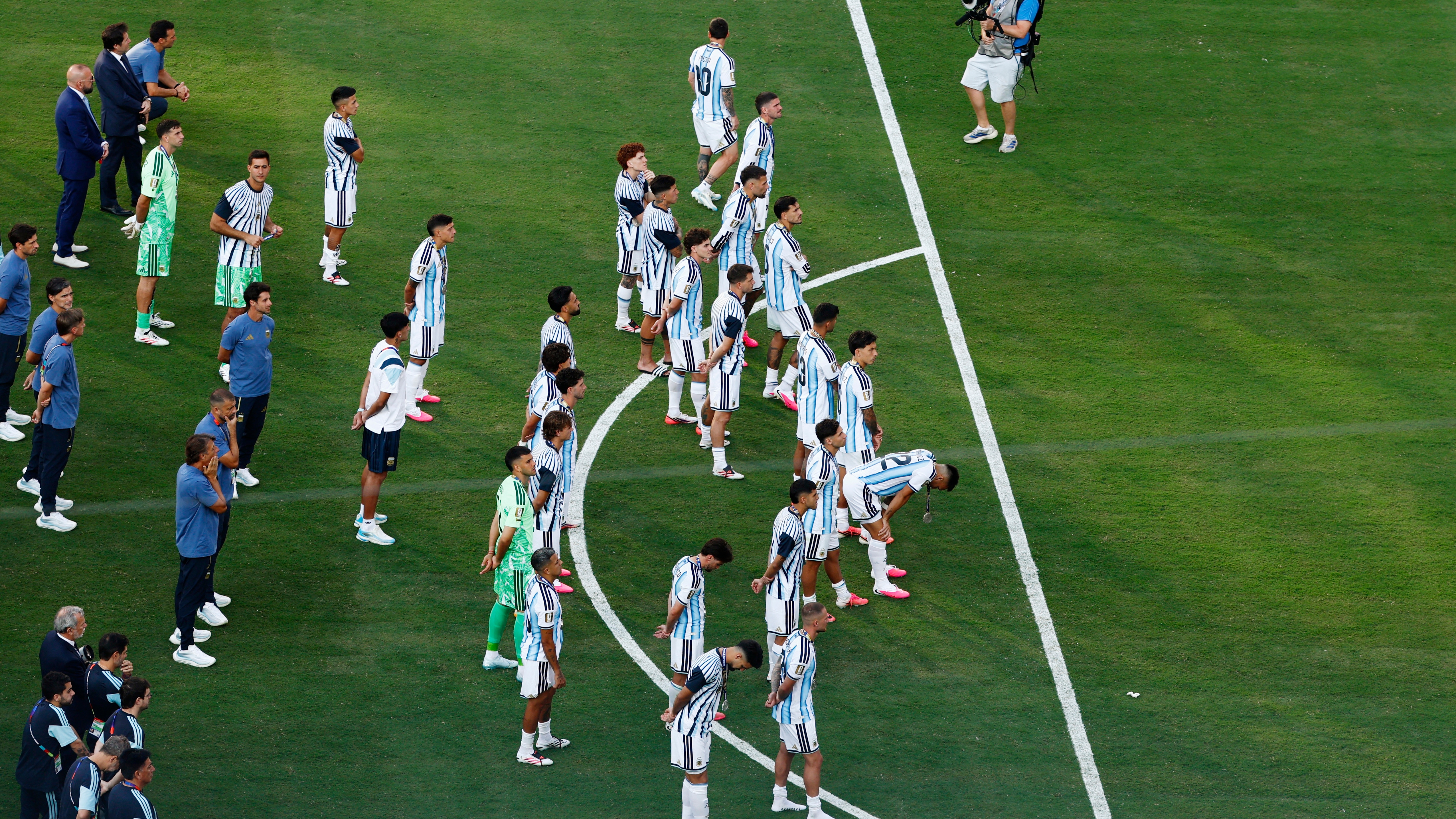 C&oacute;mo impactaron en AFA las dudas de Scaloni sobre su continuidad y el detr&aacute;s de escena del vestuario de Argentina tras la derrota