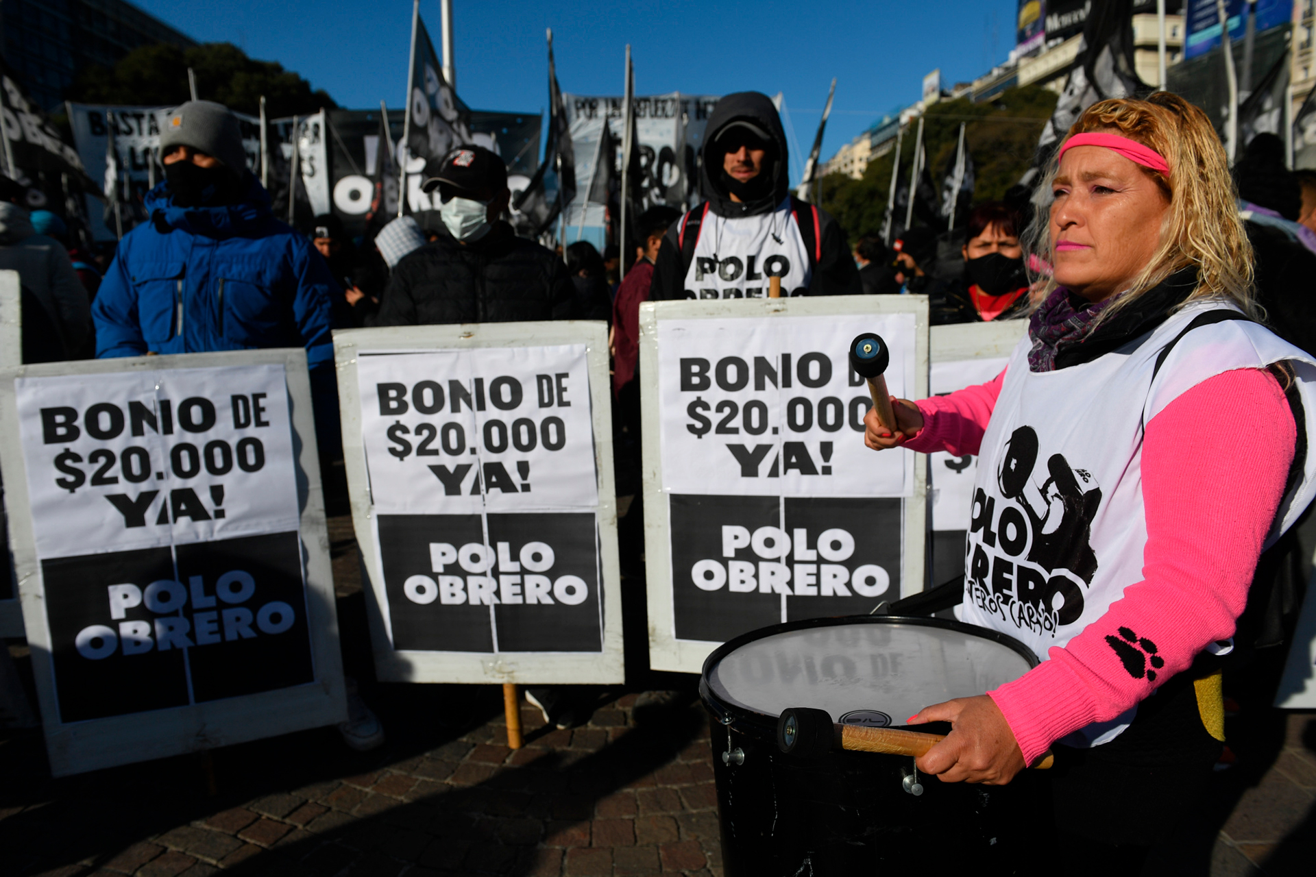El Polo Obrero se concentra en el centro porteño para exigirle al Gobierno el Salario Básico Universal. 
