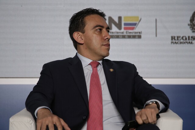 “En Colombia no hay posibilidad de fraude electoral”: Alexander Vega