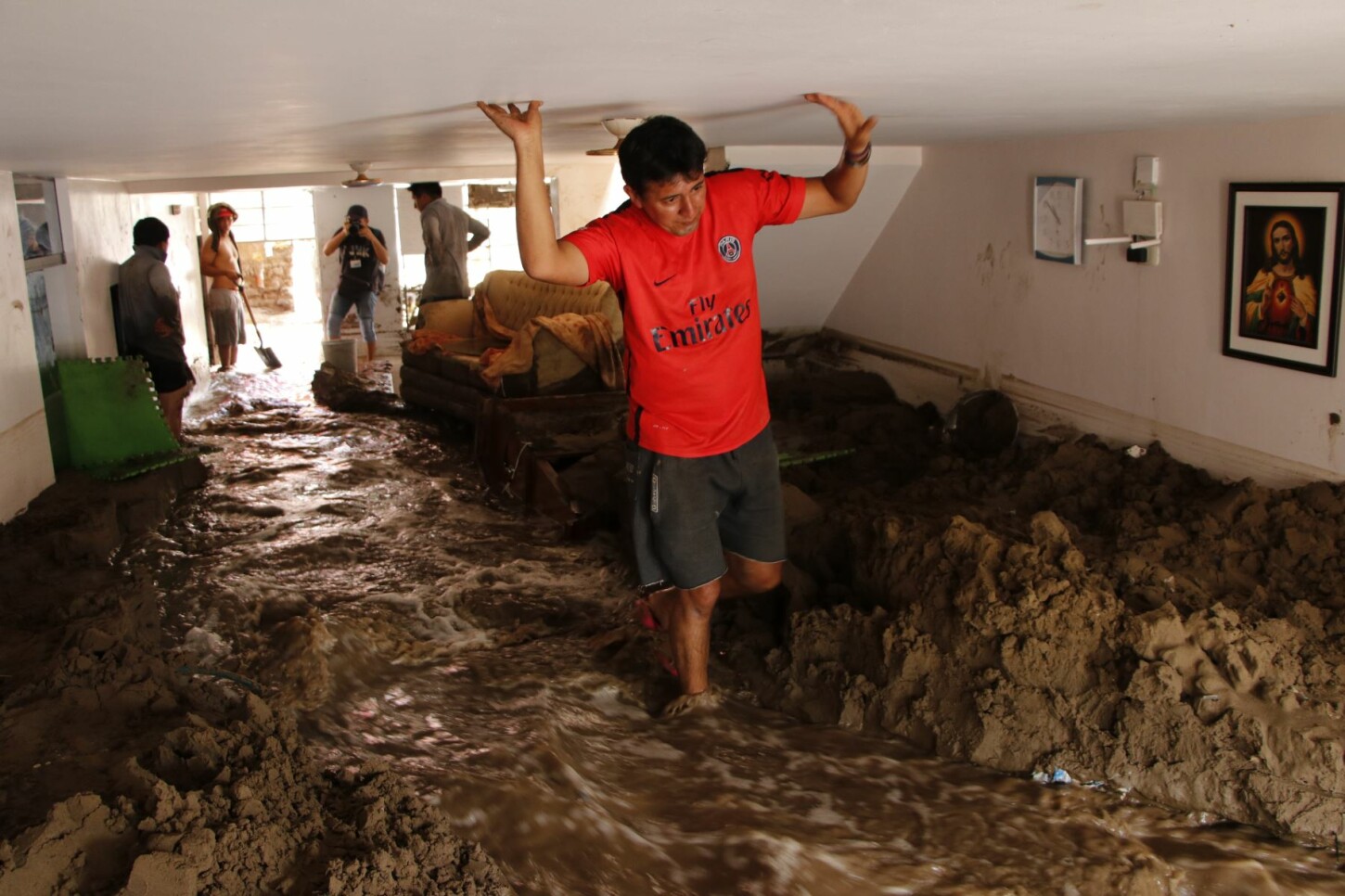 Ciclón Yaku: 300 casas en La Libertad quedan bajo el lodo por fuertes lluvias y desborde ríos - Infobae