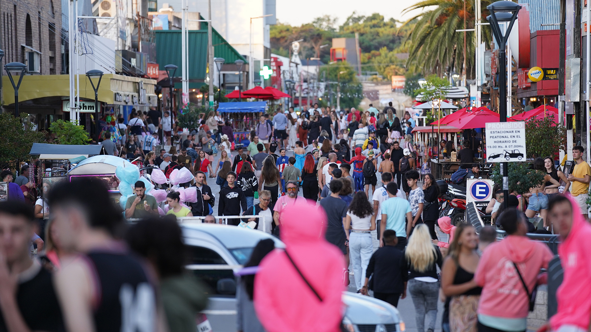 Villa Gesell A Pleno Recibió Más De 380 Mil Turistas Y Superó El 95 De Ocupación Infobae 3827