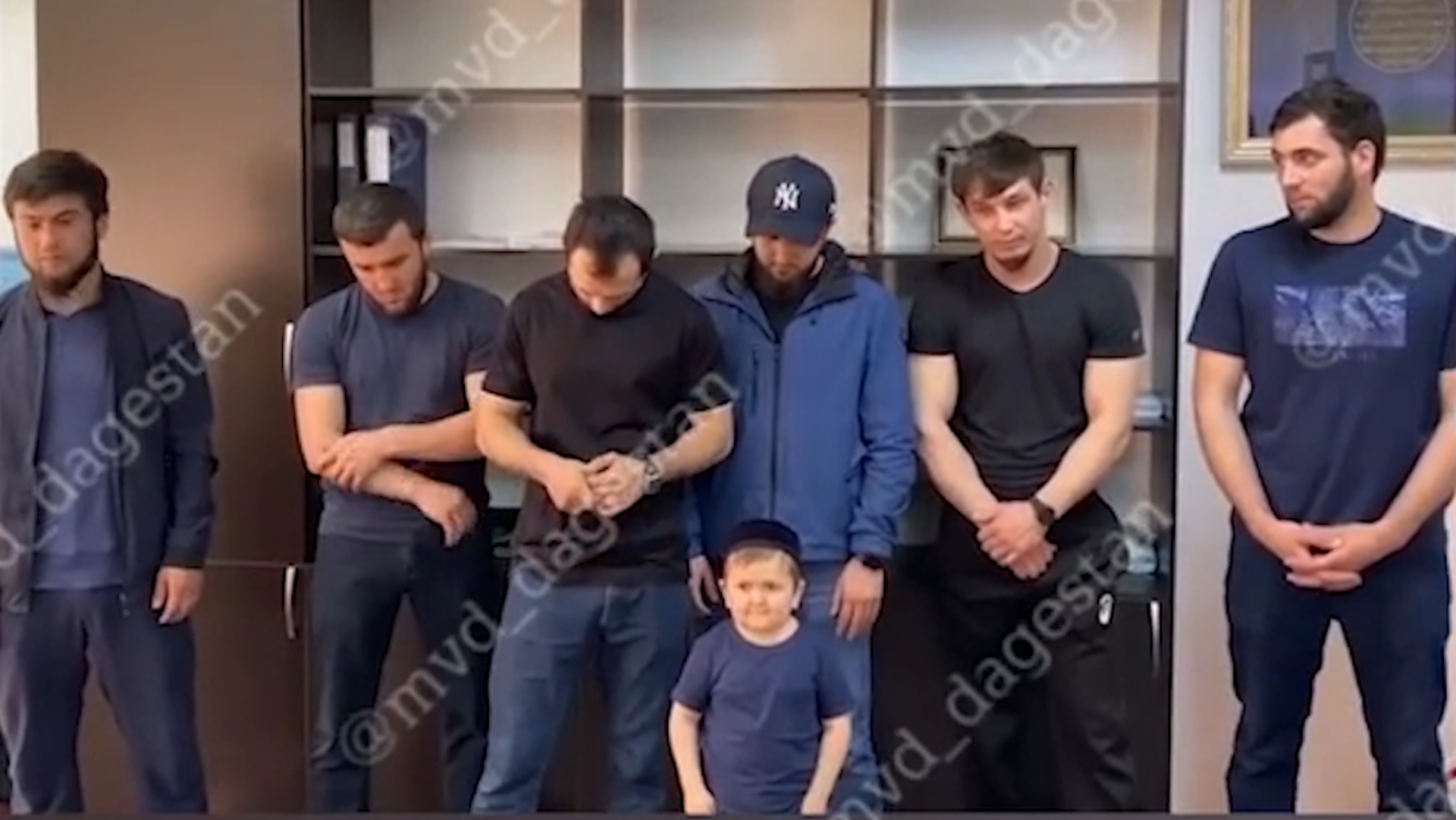Hasbulla fue arrestado junto a siete personas más por causar caos en las calles de Rusia (Foto: MVD_dagestan)