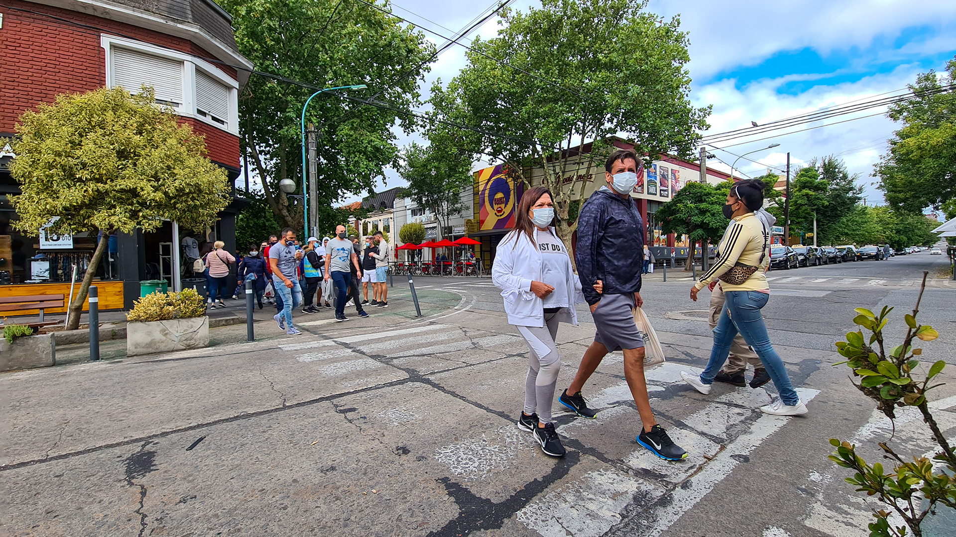 Un relevamiento de la Unión del Comercio, la Industria y la Producción (UCIP) de Mar del Plata indicó que el 86% de las actividades que se realizan habitualmente en la ciudad se consideran poco o nada afectadas por las restricciones nocturnas