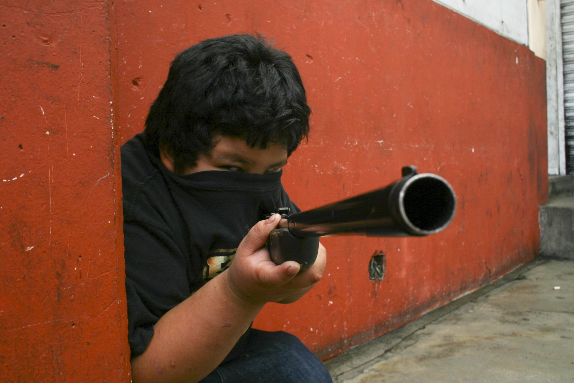 niños armados violencia michoacán (Foto: Cuartoscuro)