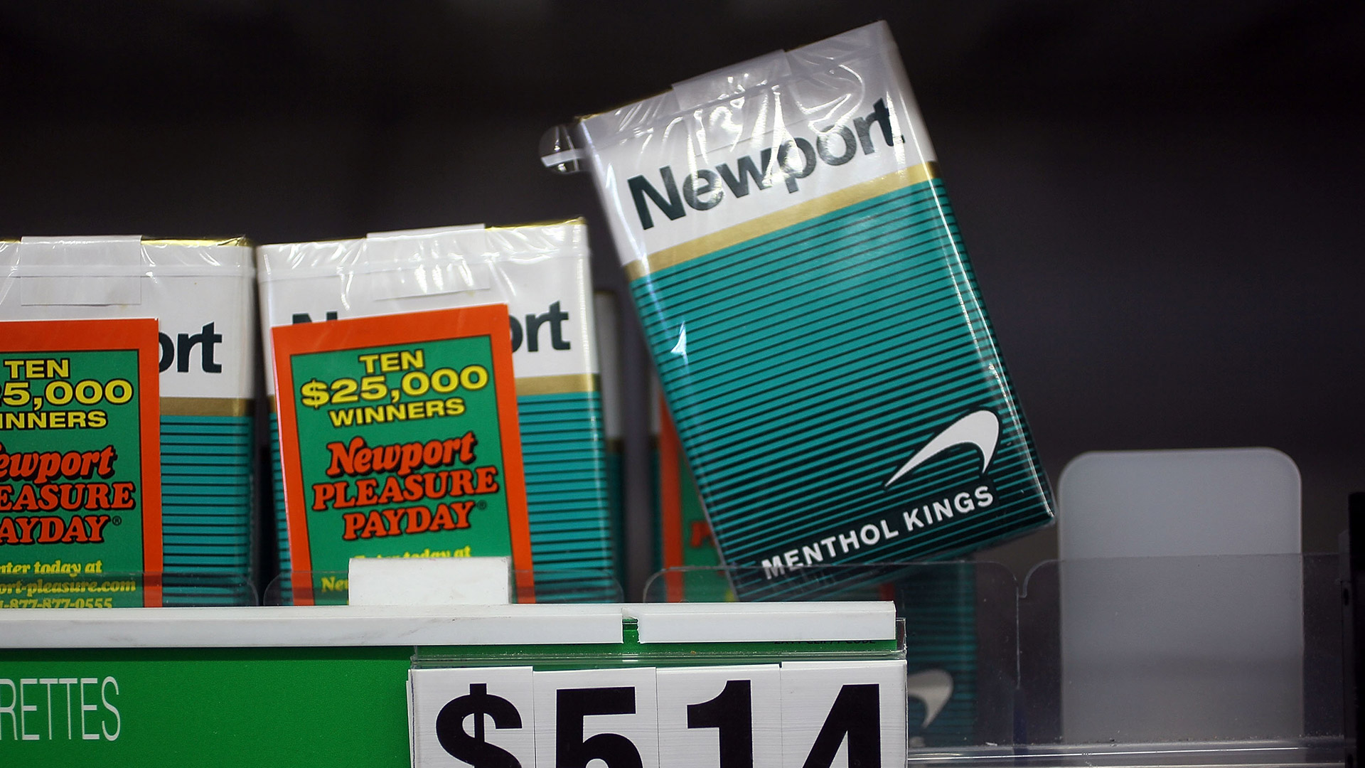 Foto de archivo: Cigarrillos mentolados en una tienda Quick Stop en Miami, Florida (Foto de Joe Raedle/Getty Images)