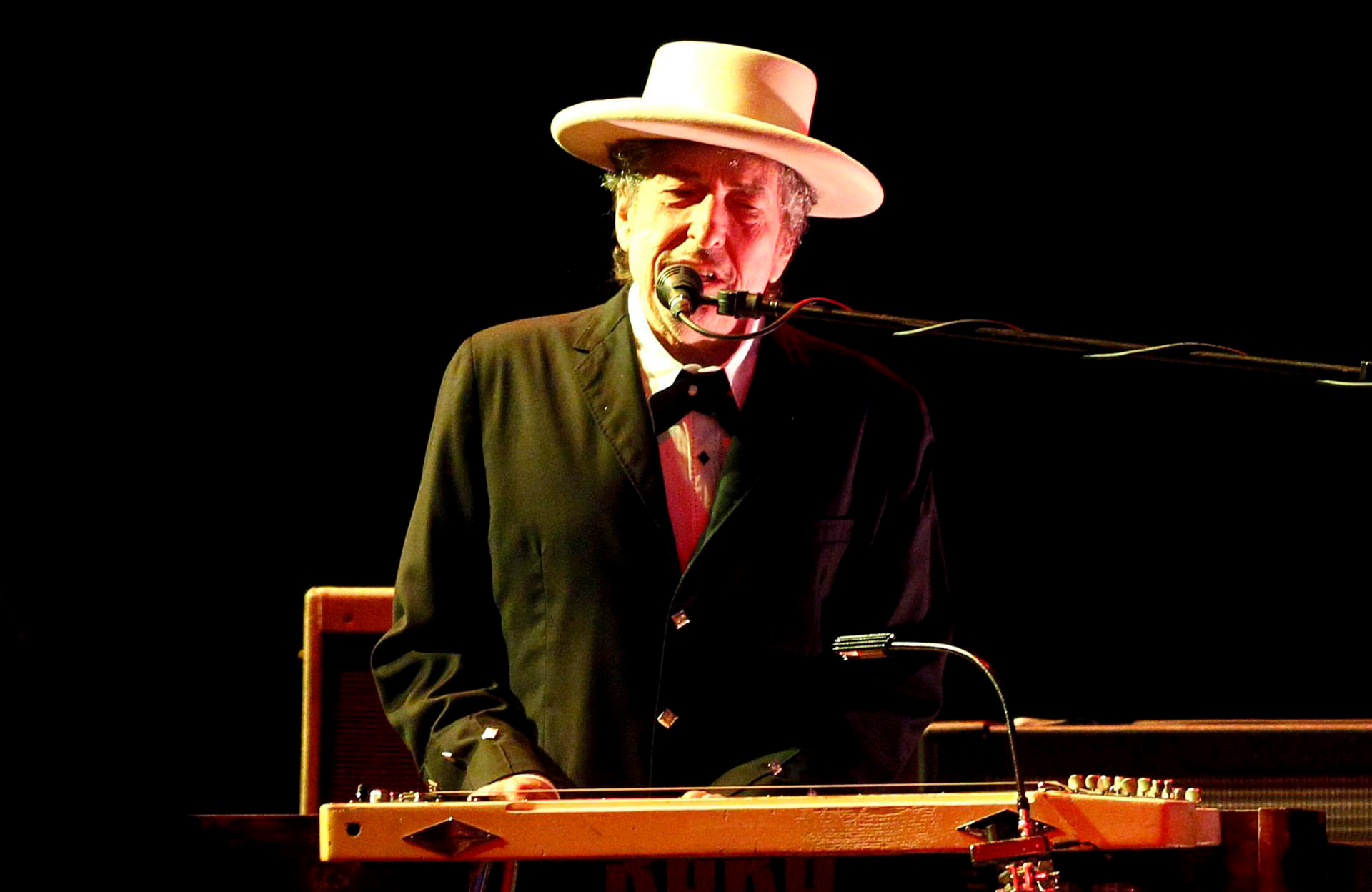 El cantante estadounidense Bob Dylan presenta un álbum con versiones íntimas de sus canciones (EFE/Domenech Castelló)