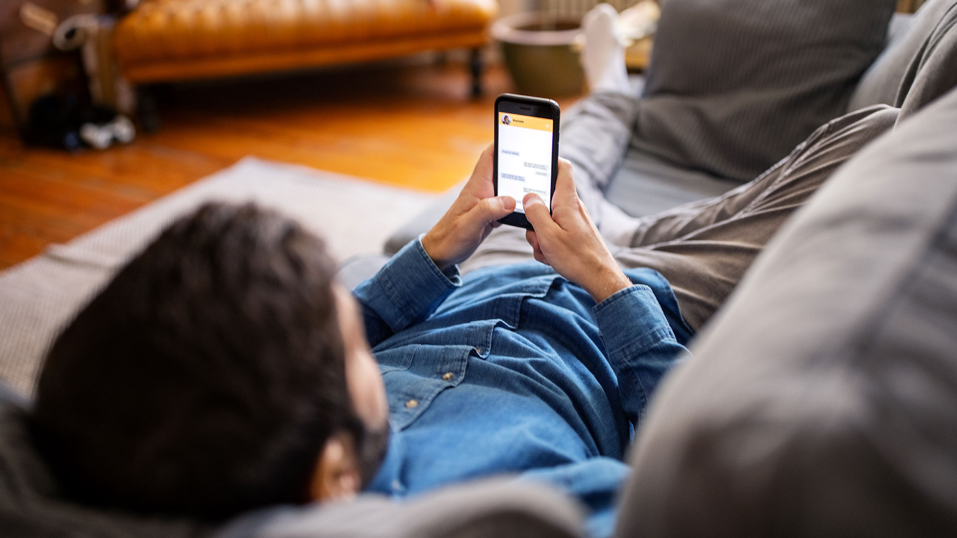 Está claro que las redes sociales han traído consigo muchos cambios en las rutinas y fases de nuestras vidas sentimentales y sexuales. Muchos dirán que nos hemos vuelto incapaces de afrontar este tipo de situaciones en la vida "real" (Gettyimages)