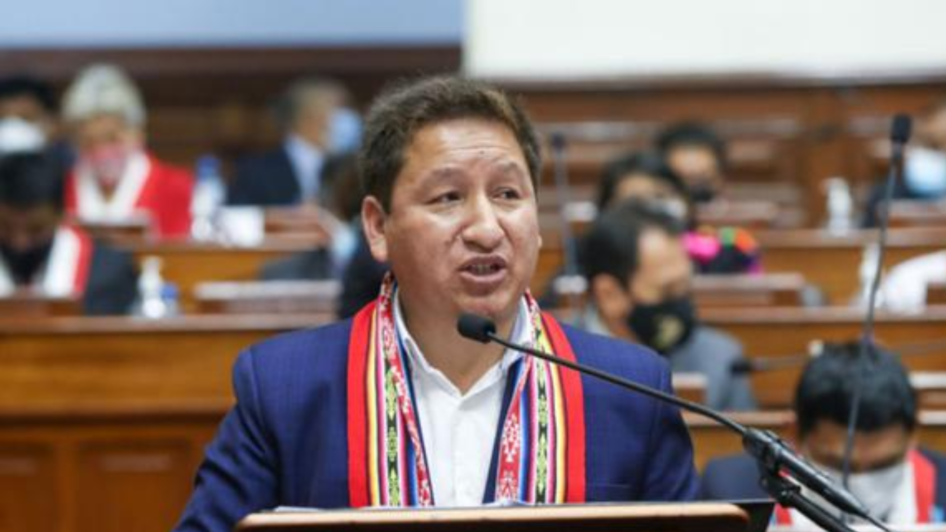 Congresista Guido Bellido renunció a Perú Libre por “convicción y conciencia”