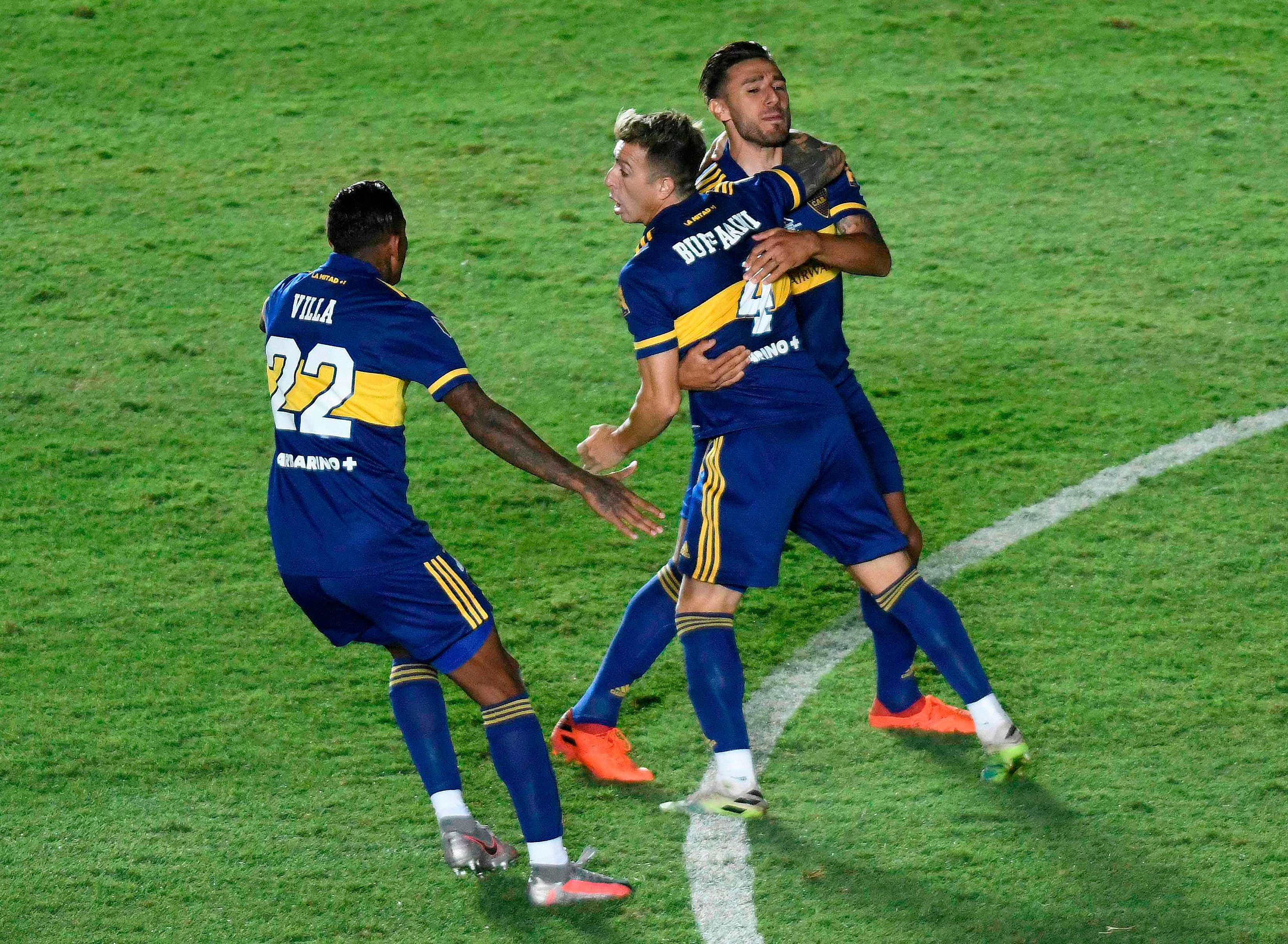 Julio Buffarini, quien no continuará en el club más allá de junio, fue el autor del quinto y definitivo penal