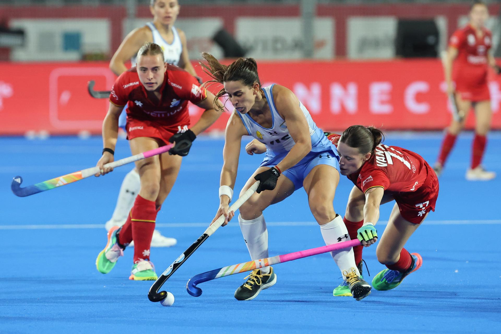 Las Leonas empataron con B&eacute;lgica y enfrentar&aacute;n a Australia en las semifinales del Mundial de Hockey