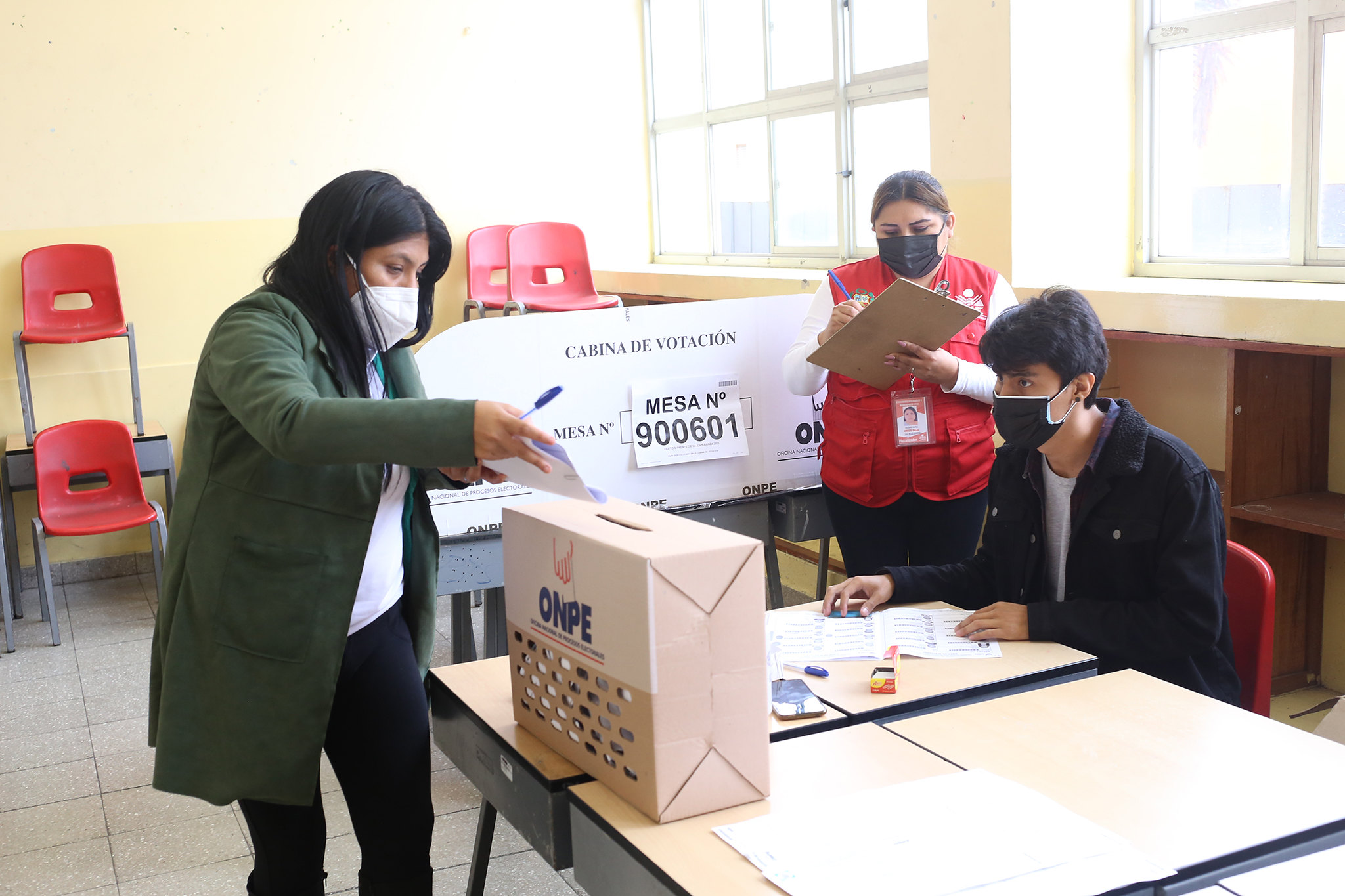 Para las elecciones de este domingo se ha convocado a 24′759.909 de peruanos y 153 extranjeros, según la ONPE.