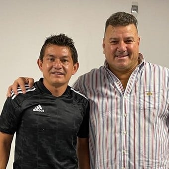 El Pulga Rodríguez y su representante, Roberto San Juan