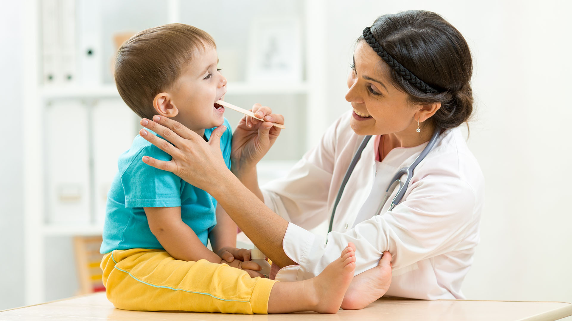 Los pediatras observan con preocupación la baja en la atención de pacientes sanos como con problemas de salud (Shutterstock)