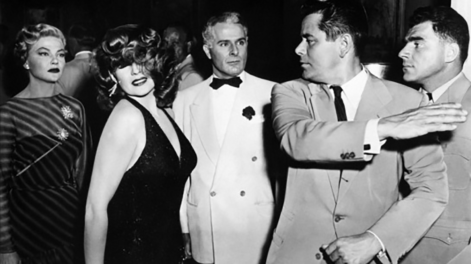 Gilda's scene became world famous: Glenn Ford turns his face with a brutal slap