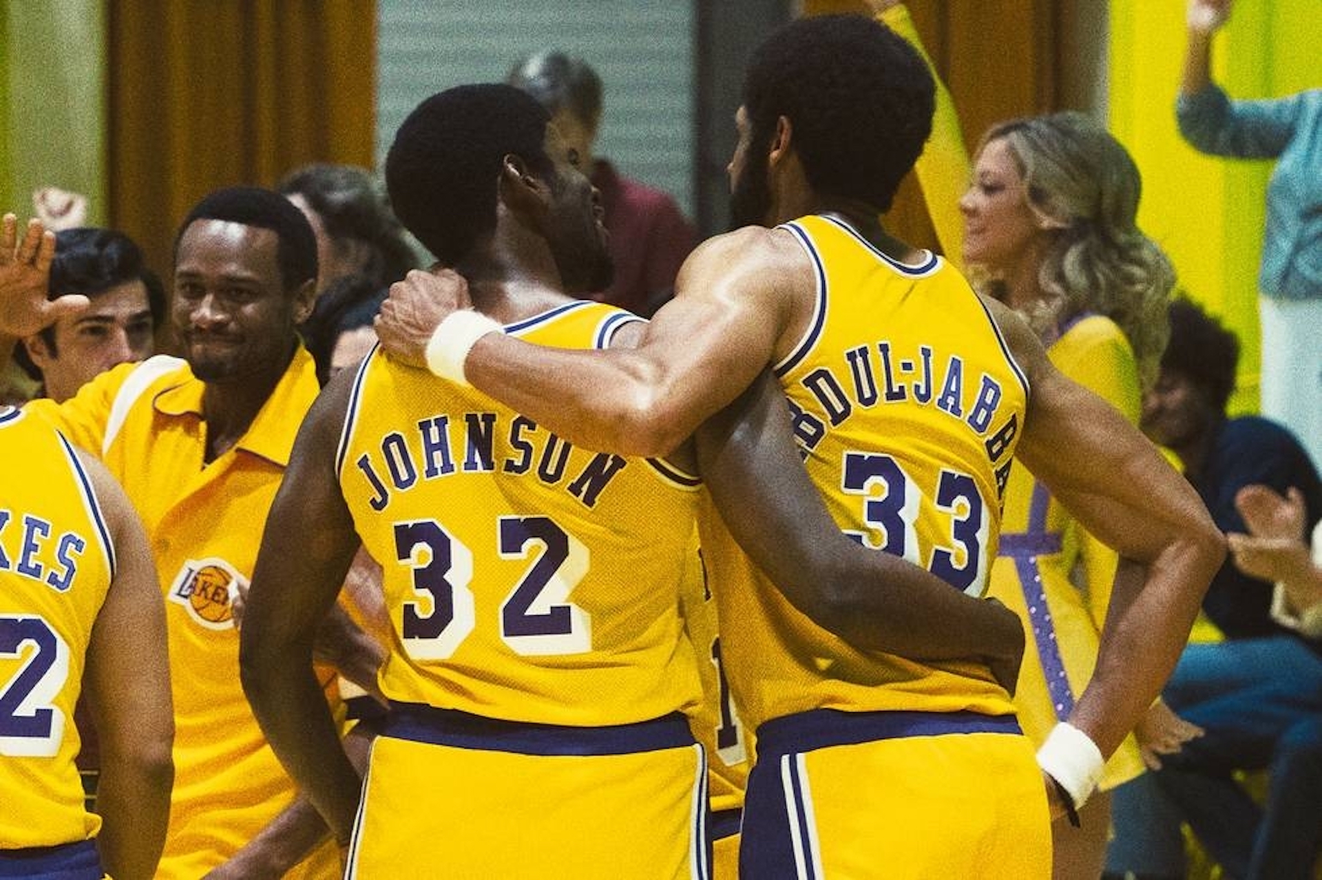 "Lakers : il est temps de gagner" dépeint l'ascension vers le succès de la célèbre équipe de basket-ball.  (HBOMax)