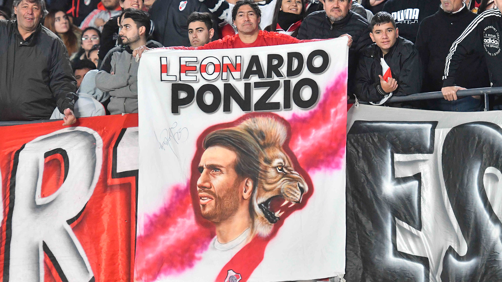 Llegó el día. Después de tanta ansiedad y espera, Leonardo Ponzio tuvo su homenaje en el Monumental. Con el arribo de la primavera, el León se despidió de la práctica profesional rodeado de amigos y leyendas de River Plate
