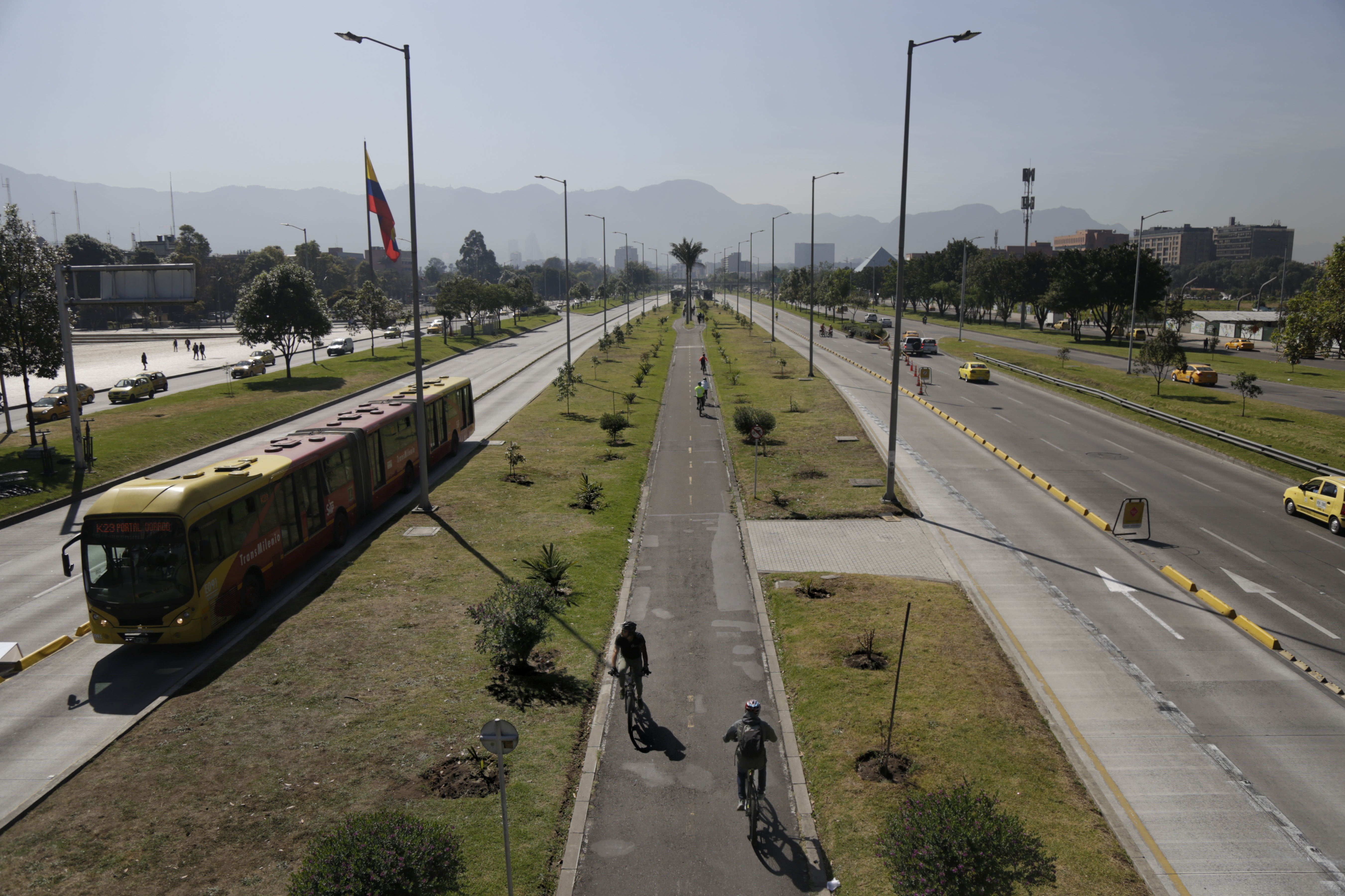 La alcaldía confirmó detalles del Día sin Carro y sin Moto en Bogotá. Foto: Colprensa