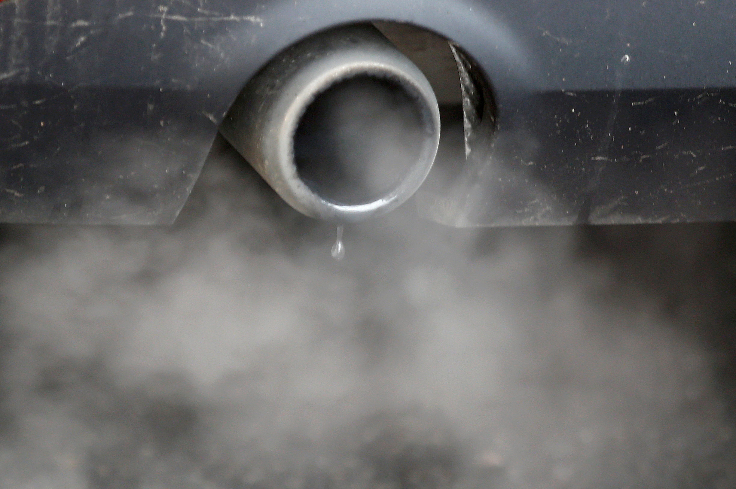 Los automóviles particulares generan el 18% de las emisiones de CO2, principal gas causante del efecto invernadero (REUTERS)