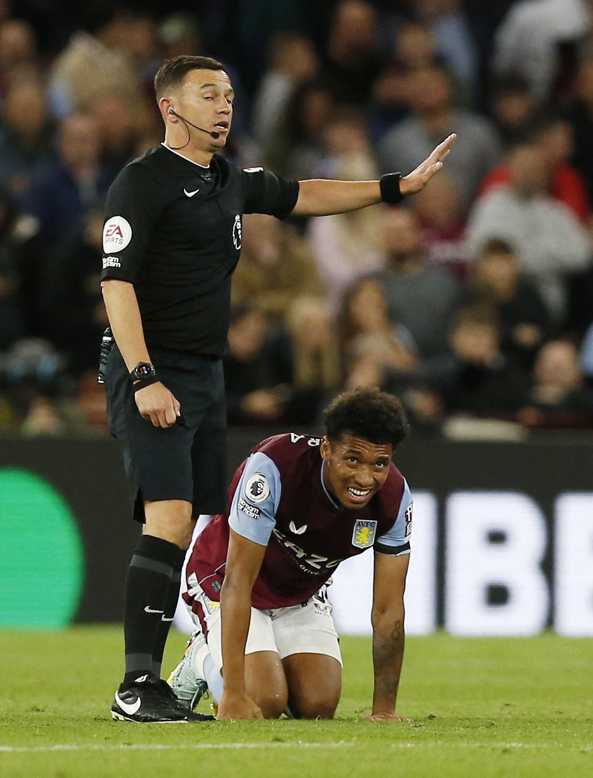 Kamara sufrió una lesión en los ligamentos de su rodilla derecha en el partido de Aston Villa contra el Southampton del pasado 16 de septiembre (Foto: REUTERS)