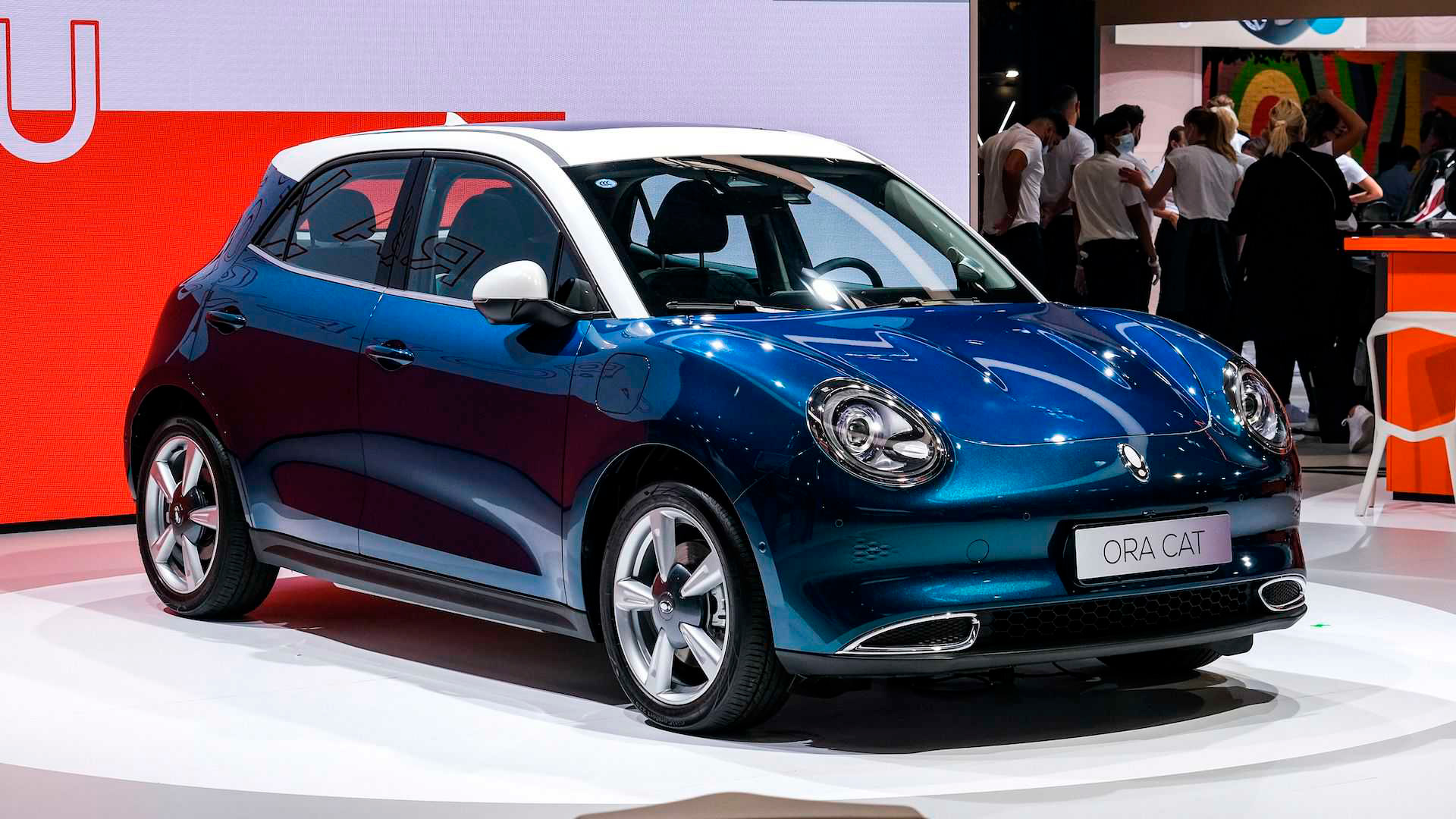 Great Wall trae dos productos bien diferenciados, uno de ellos es este Ora Cat, que emula a un VW Beetle en versión china