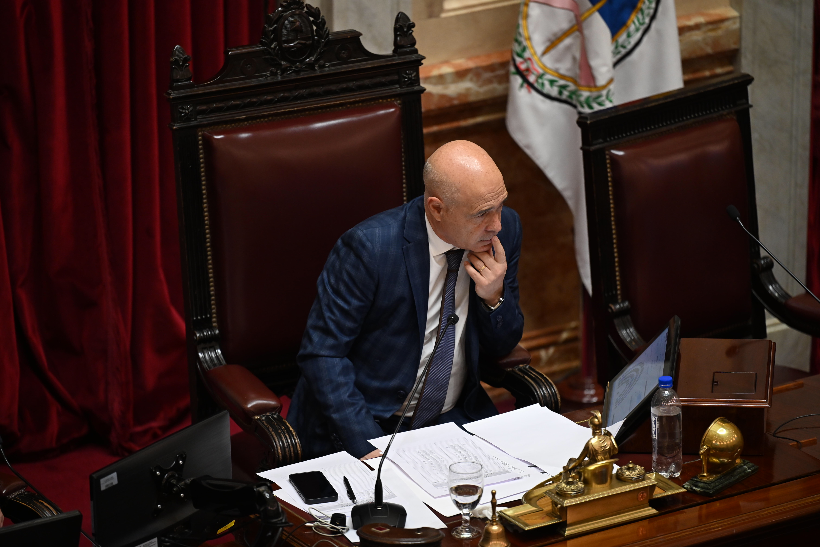 La elección del primer ministro mantiene a la política tailandesa en suspenso