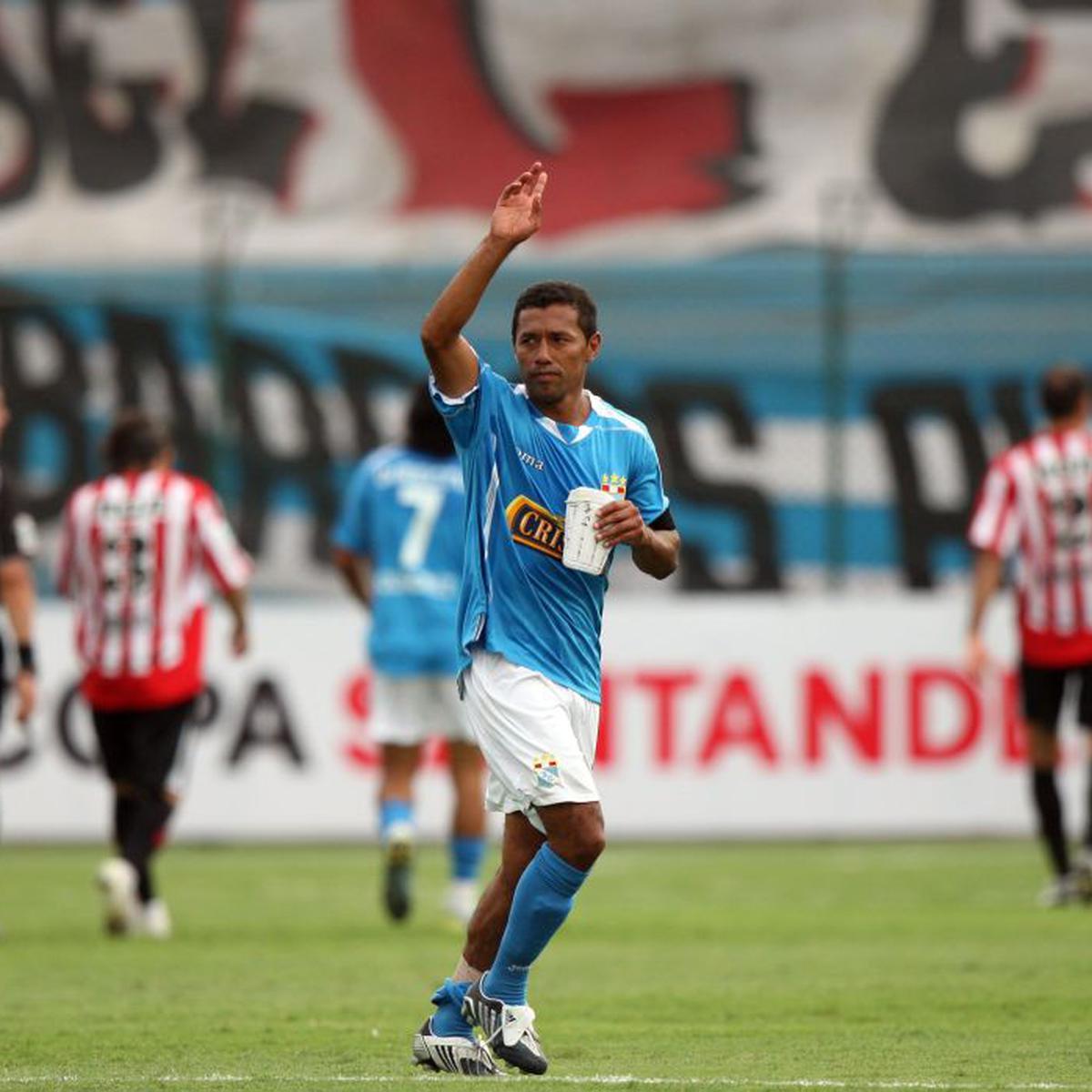 Roberto Palacios se retiró en el 2011.