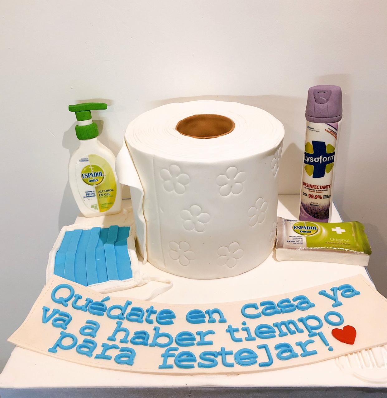 La primera torta de coronavirus que hizo Catalina Moroni en cuarentena inspirada en el COVID-19 (Fotos: @mocabycatamoroni)