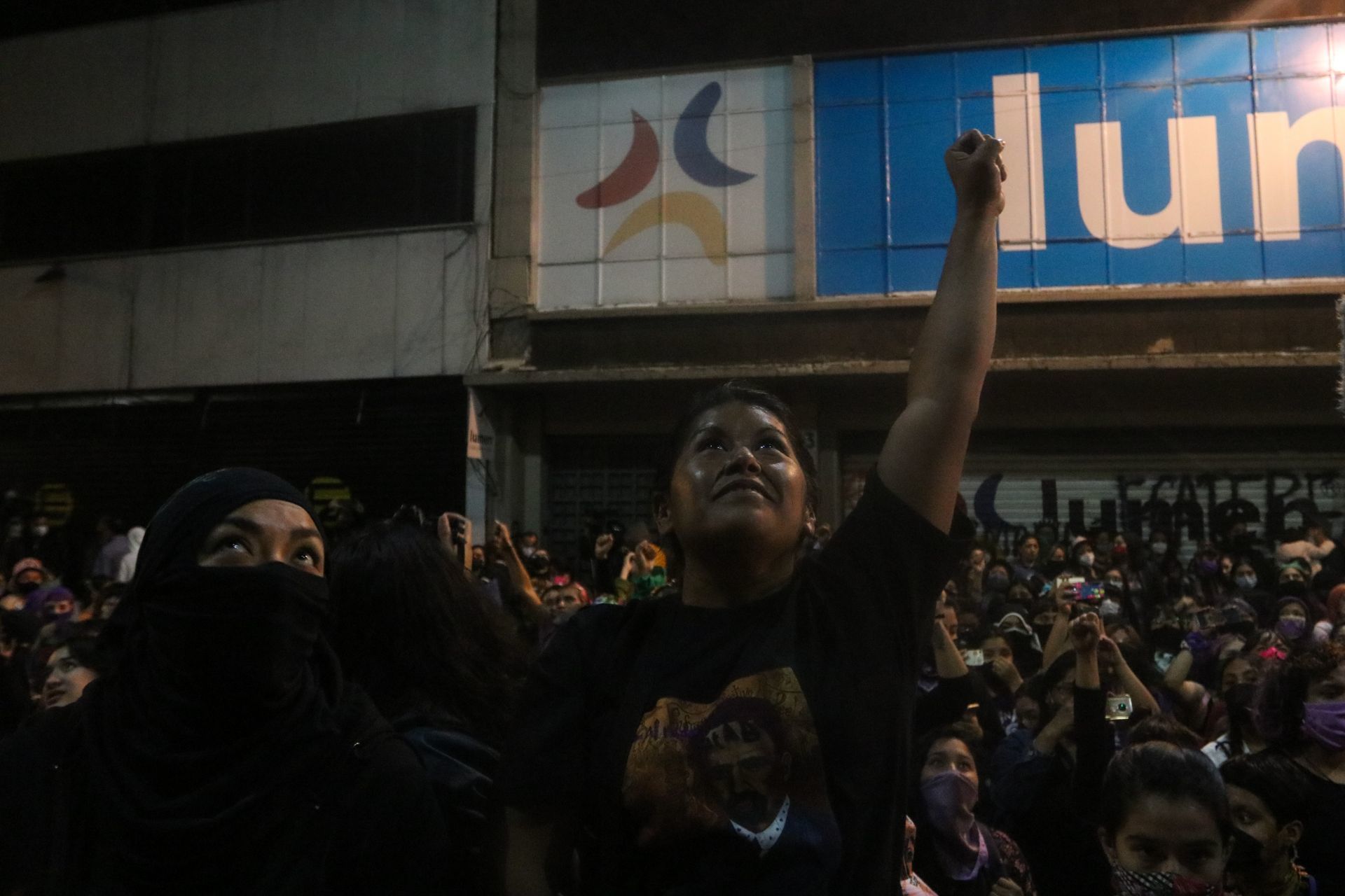 Así Se Vivió La Antigrita Feminista Afuera De La Cndh Ahora Refugio Ni