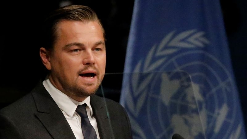 Leonardo DiCaprio durante la discusión del Acuerdo de París sobre cambio climático realizada en la sede de Naciones Unidas en Manhattan, Nueva York, Estados Unidos. 22 de abril, 2016. (Foto: REUTERS/Carlo Allegri/Archivo)