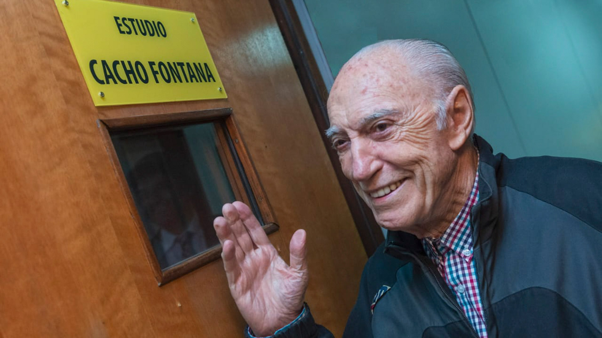 Cacho Fontana fue una de las máximas glorias de la radiofonía argentina