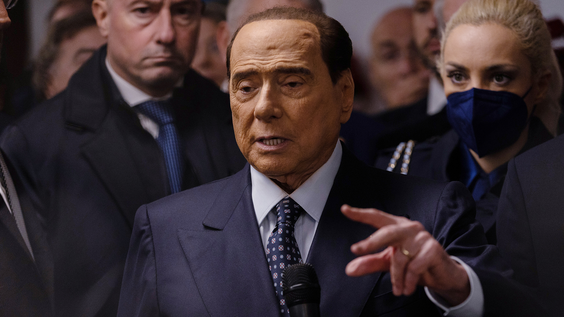 El Senador y Presidente de Forza Italia Silvio Berlusconi durante la inauguración de la nueva sede de Forza Italia el 19 de noviembre de 2022 en Milán, Italia. (Emanuele Cremaschi/Getty Images)