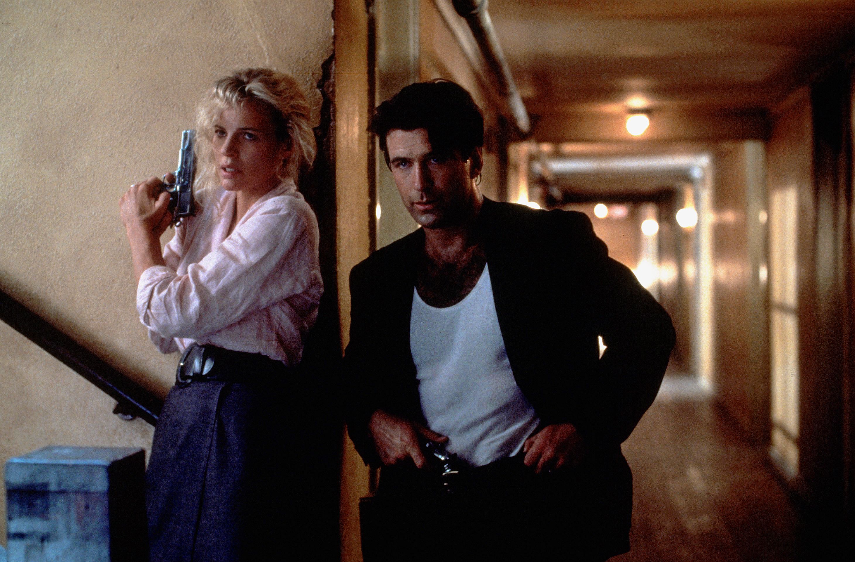 Kim Basinger y Alec Baldwin en "The Getaway" (1994), Durante años fueronuna de las parejas más glamurosas del cine. Todo terminó con una mediática batalla legal por la custodia de su única hija, Ireland 
