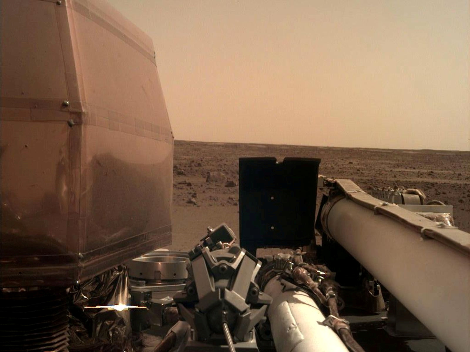 Instrumentos de InSight de la NASA en Marte (REUTERS)   