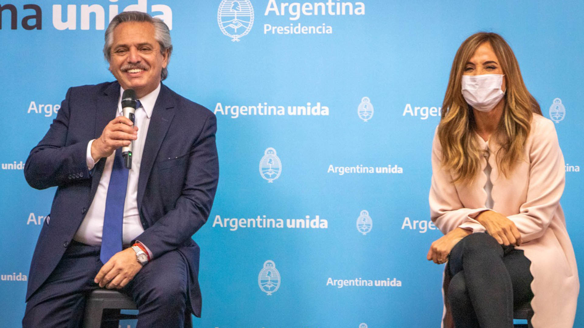 Alberto Fernández y Victoría Tolosa Paz, su candidata para Buenos Aires