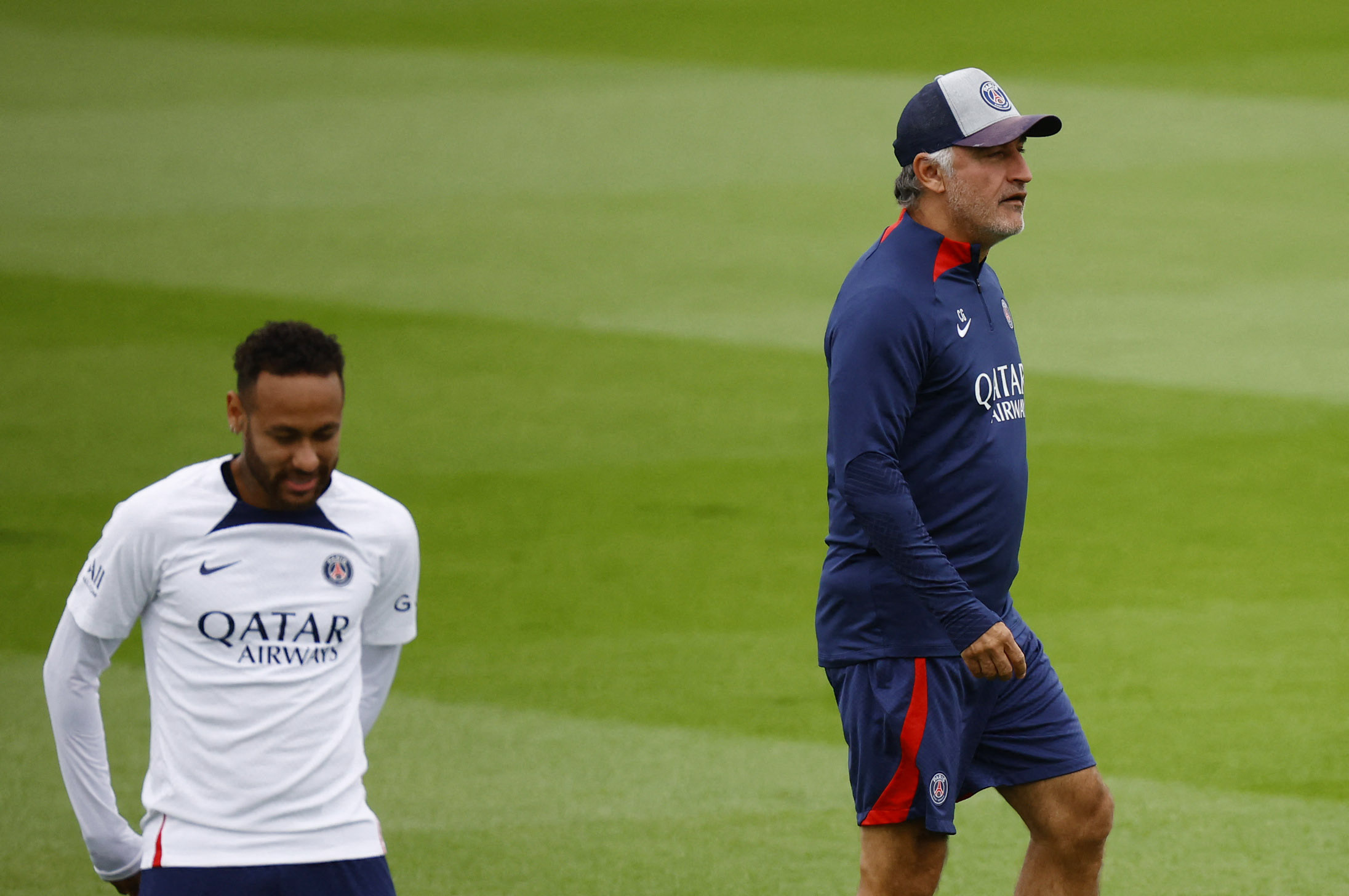 El entrenador Christophe Galtier intentó bajar la tensión tras la discusión entre Neymar y Mbappé (Foto: Reuters)