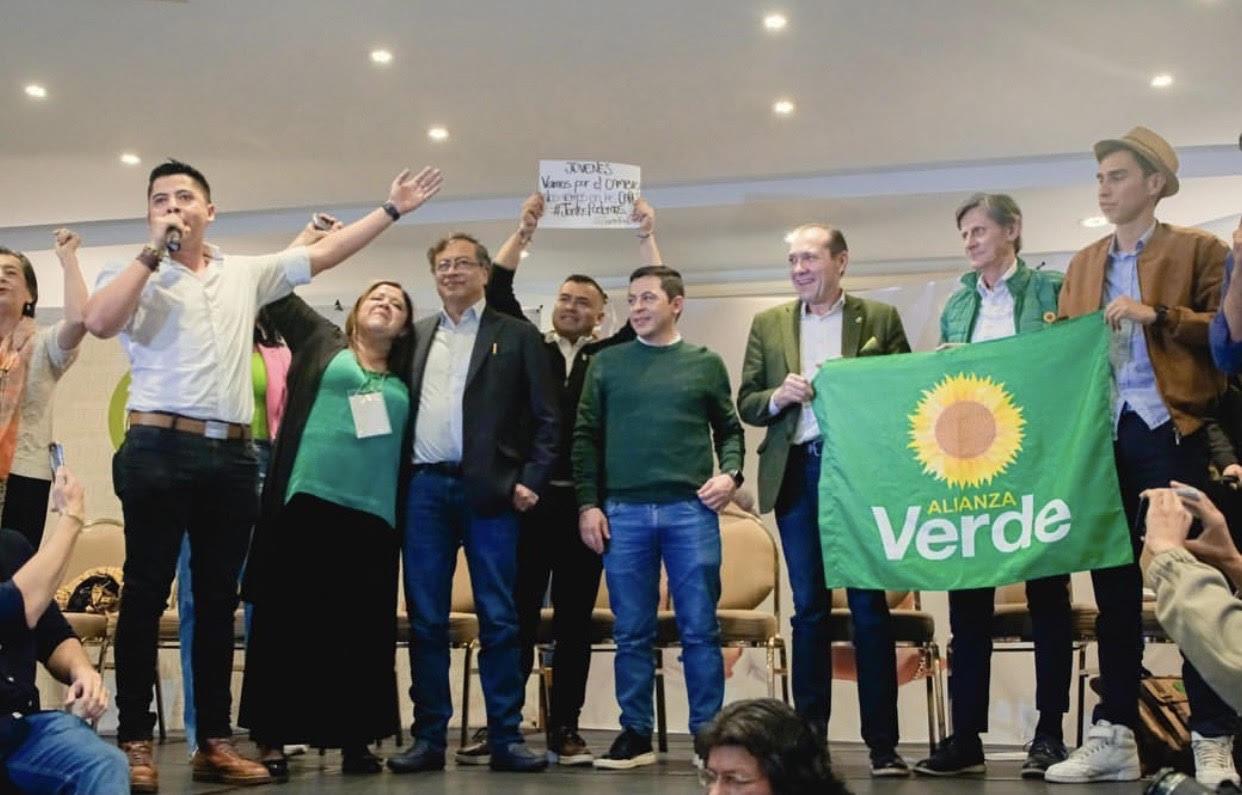 En la campaña presidencial una fracción del Partido Alianza Verde apoyo la candidatura del presidente Gustavo Petro: Twitter