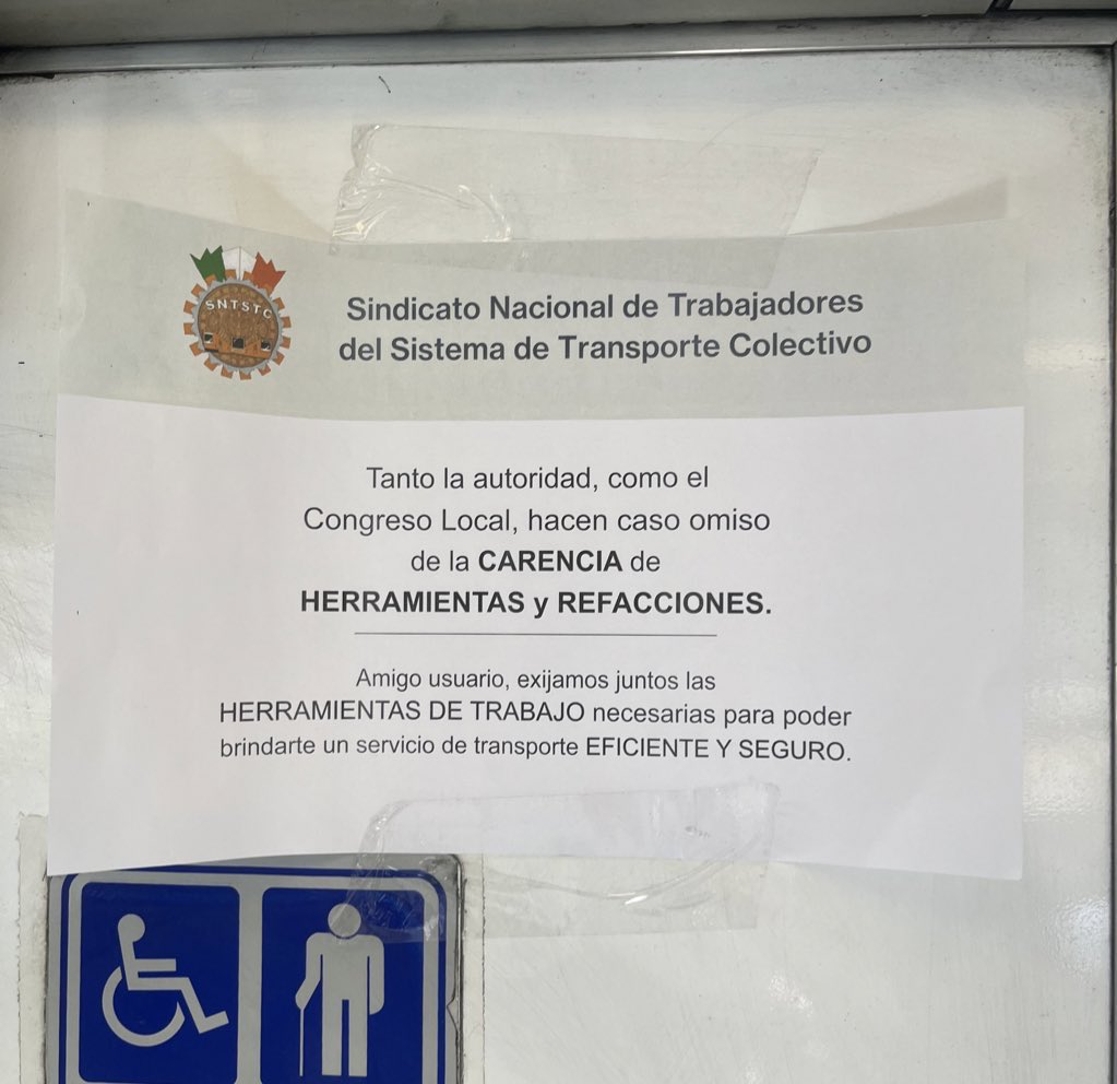 Trabajadores del transporte público denunciaron las omisiones del Congreso Local (Foto: Twitter / @MajoMartinezP_)