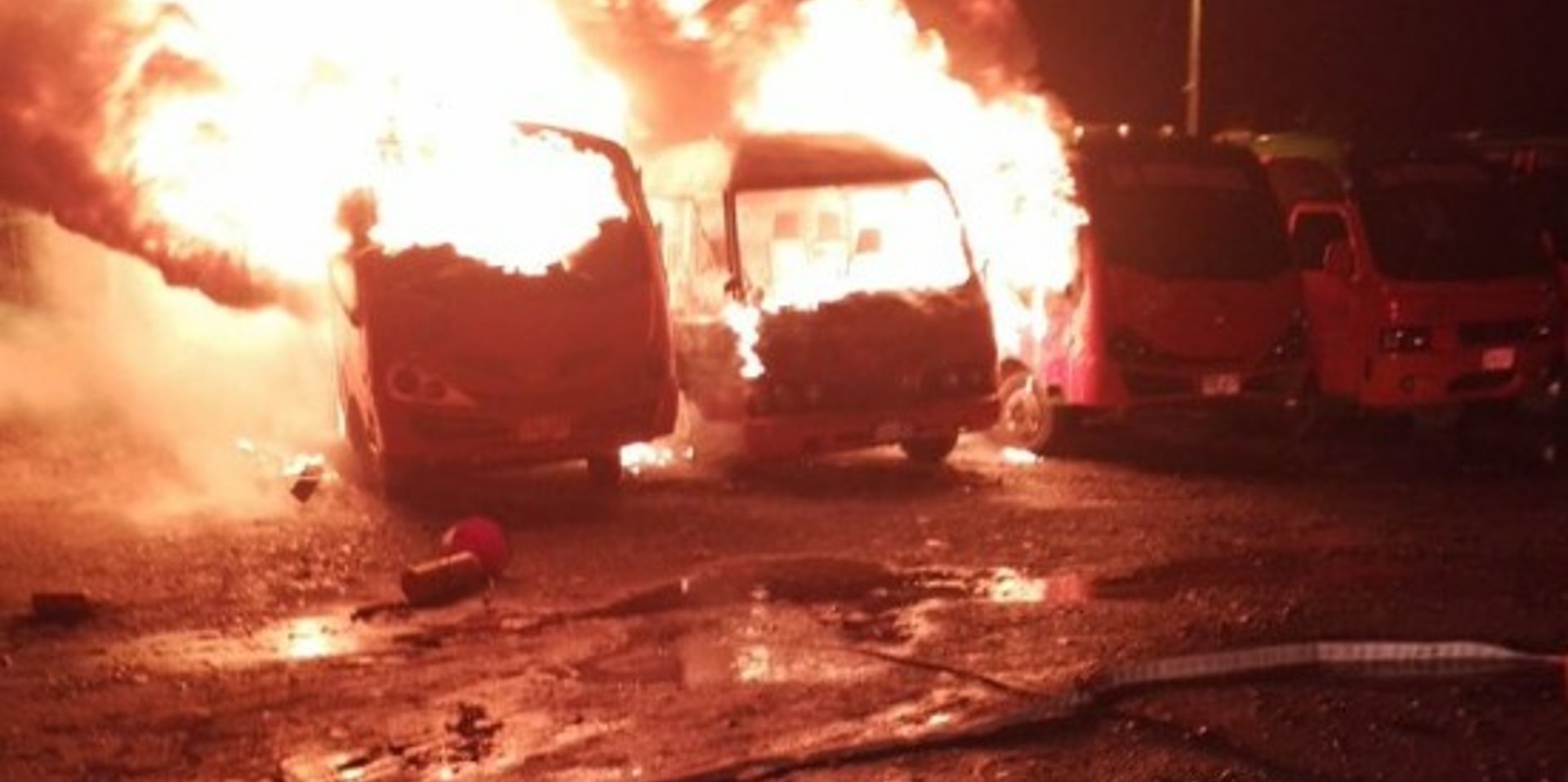 Incendio de buses en Tuluá no habría sido un atentado por no pagar extorsiones: esto fue lo que realmente pasó, según las autoridades