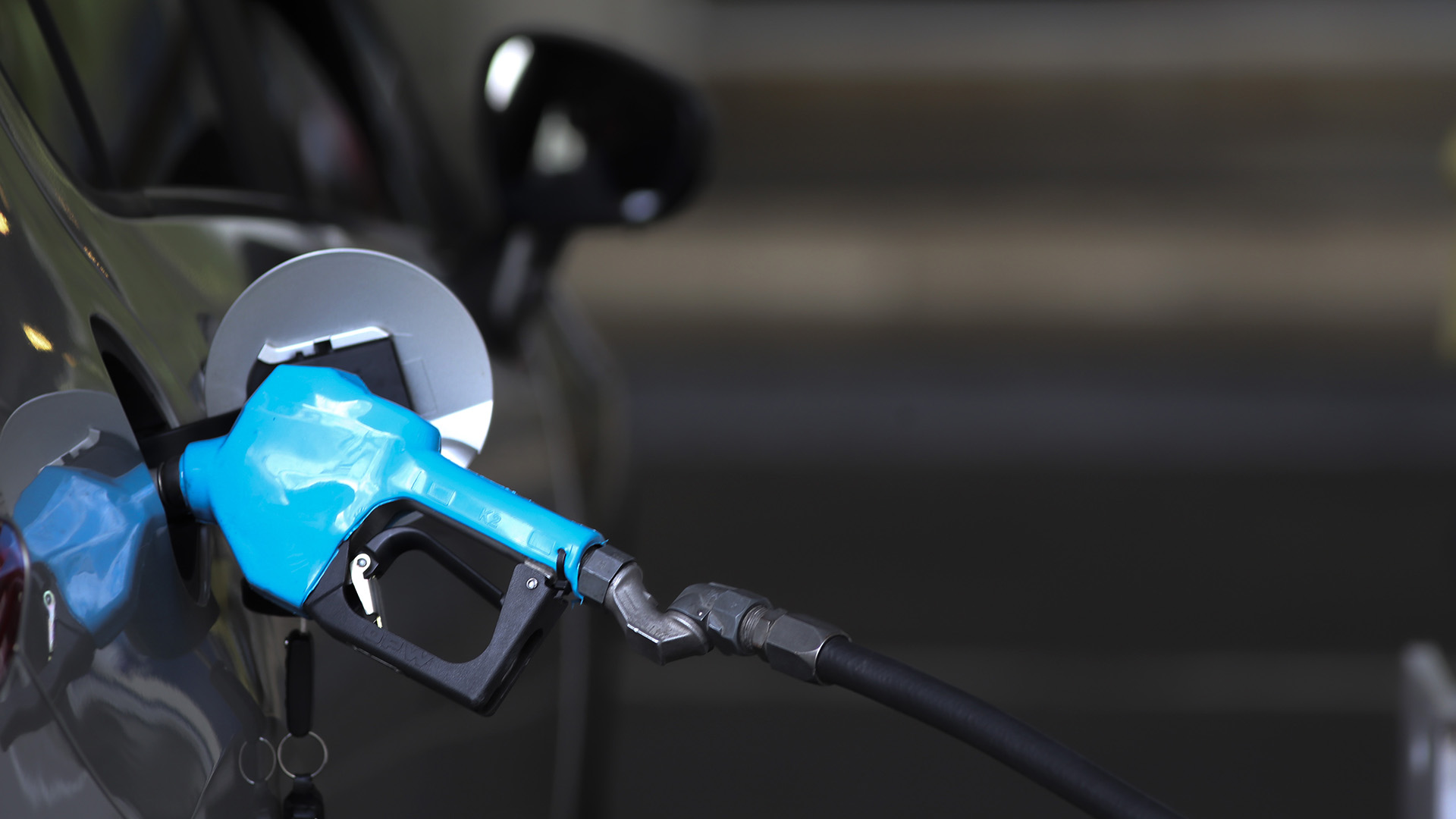 Los combustibles tienen aumentos de precios programados hasta marzo.