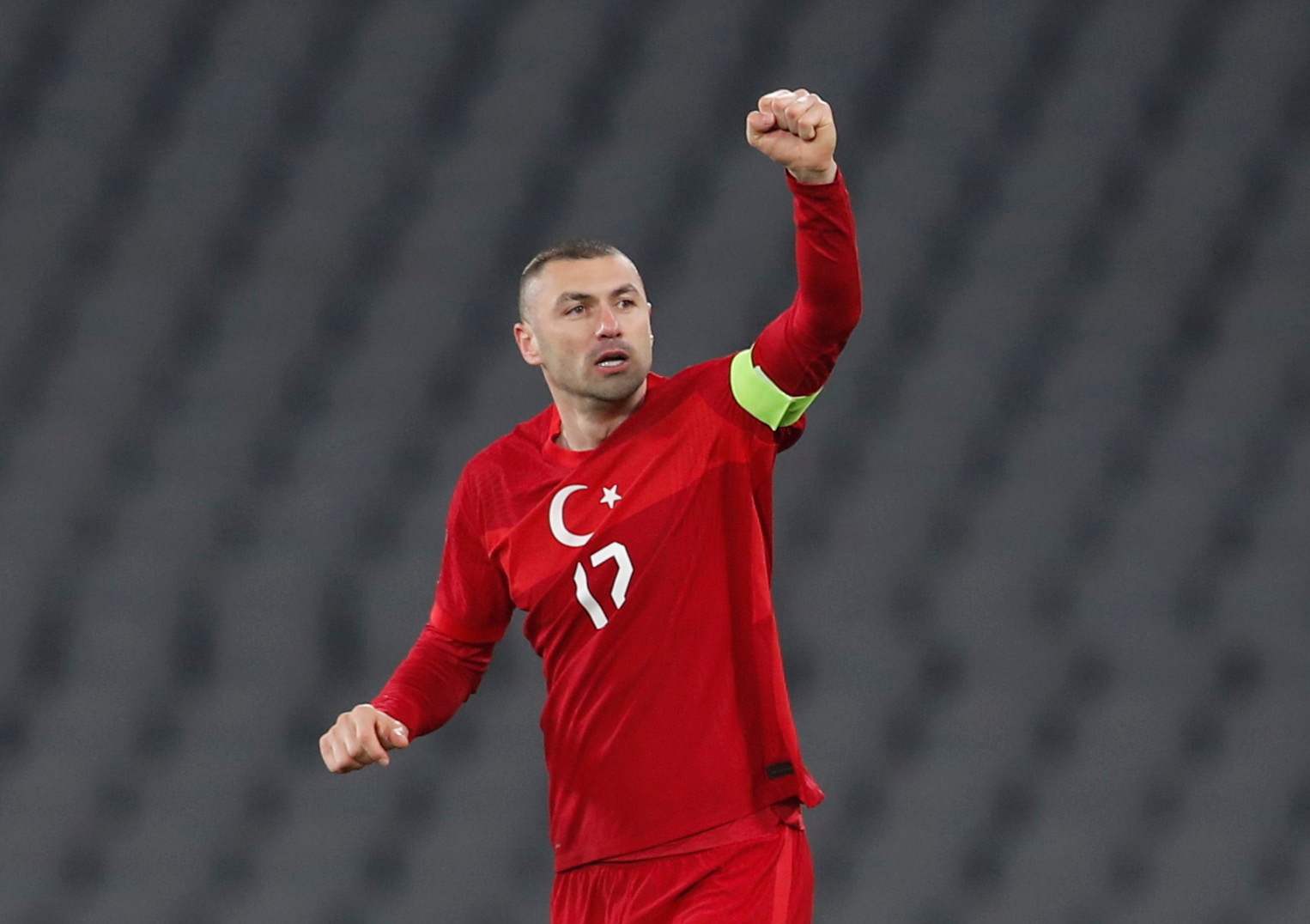 Burak Yilmaz es la figura de la selección de Turquía (Foto: REUTERS)