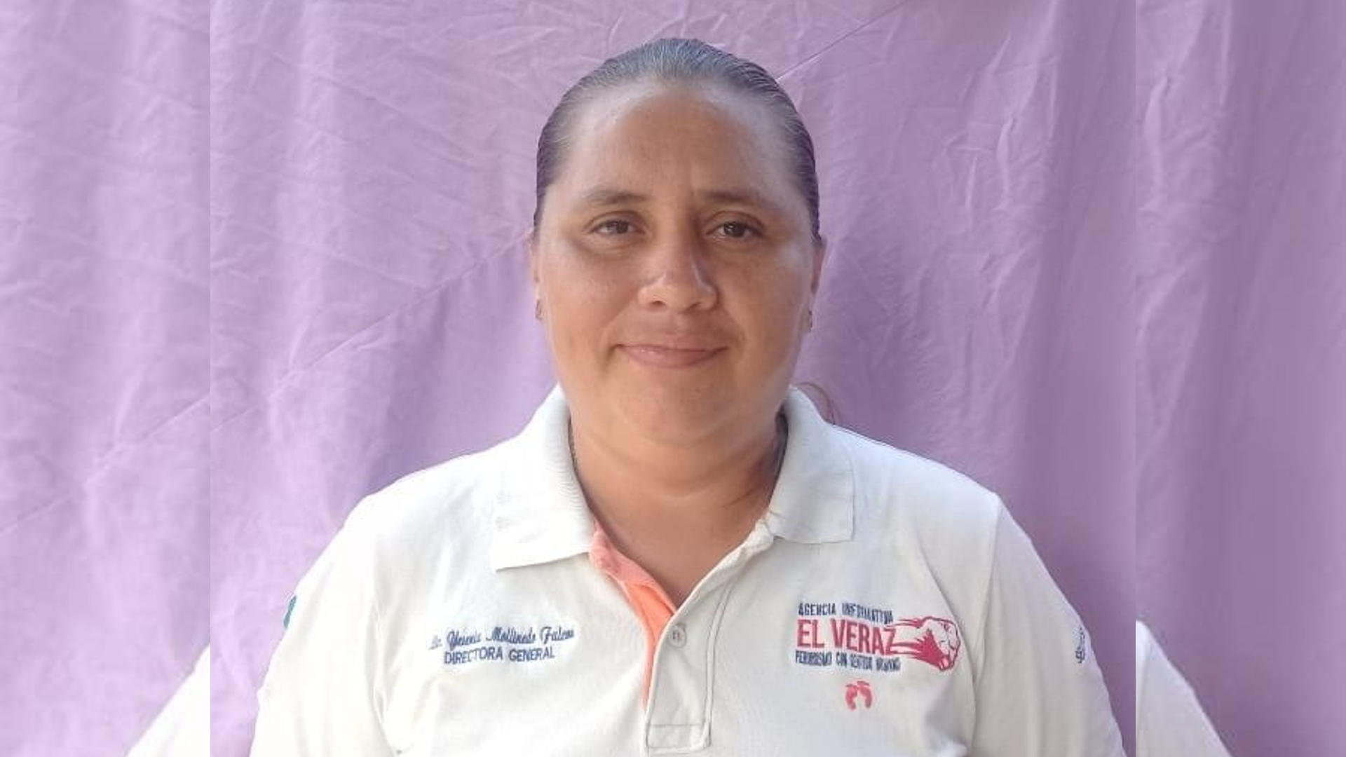 Yesenia Mollinedo Falconi fue asesinada en Cosoleacaque, Veracruz, tras salir de una tienda de conveniencia  (Foto: Twitter / @MLopezSanMartin)