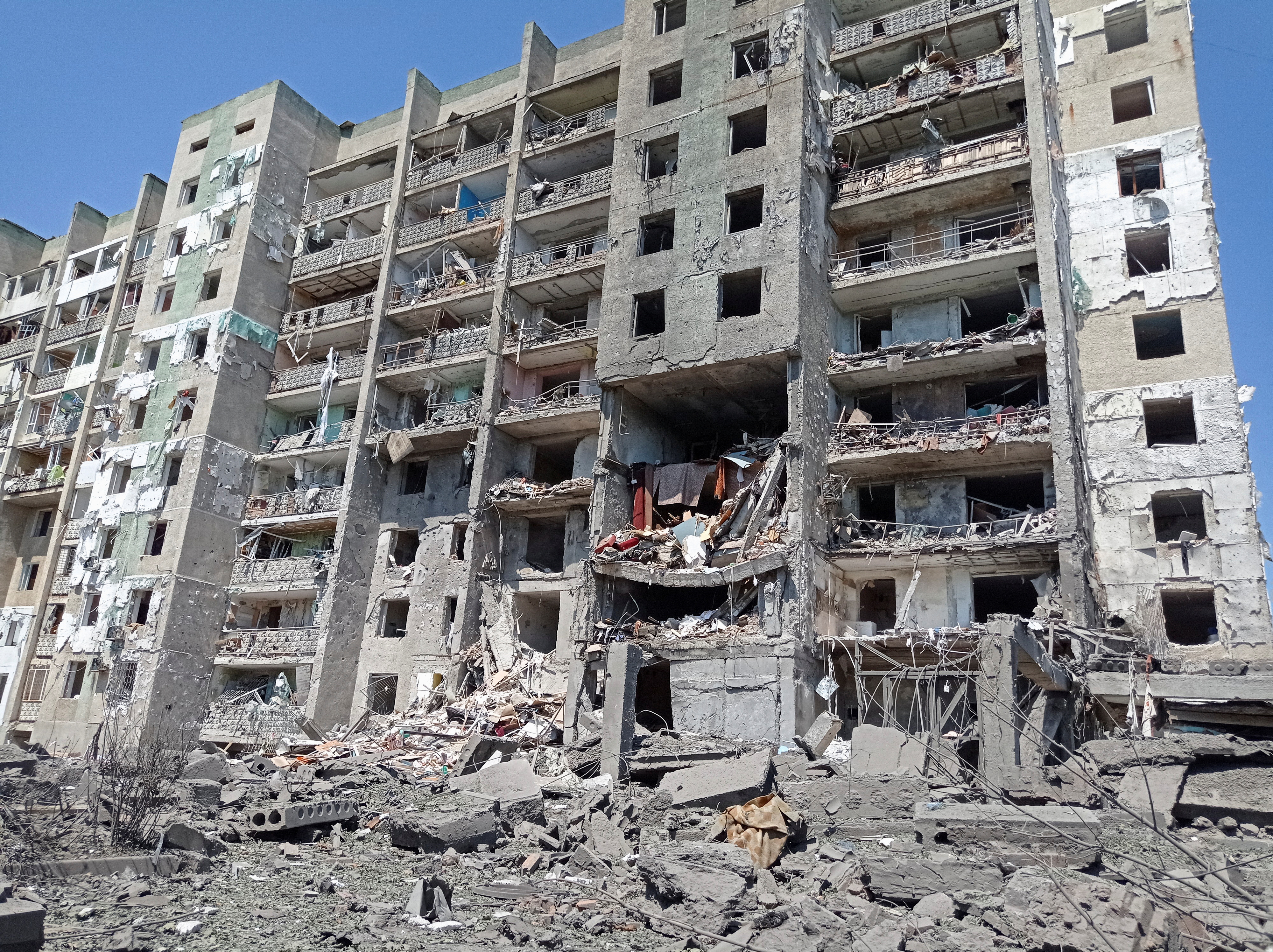 Vista general de un edificio residencial dañado por un ataque de misiles rusos, mientras continúa el ataque de Rusia a Ucrania, en el pueblo de Serhiivka, región de Odesa, Ucrania 1 de julio de 2022. REUTERS/Iryna Nazarchuk