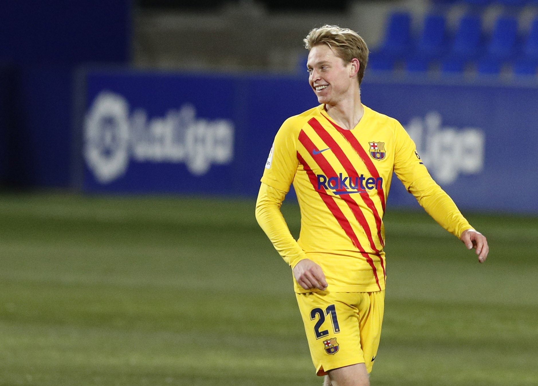De refuerzo estrella a blanco de presiones para ser vendido: De Jong, el jugador del que depende el Barcelona para inscribir a sus incorporaciones