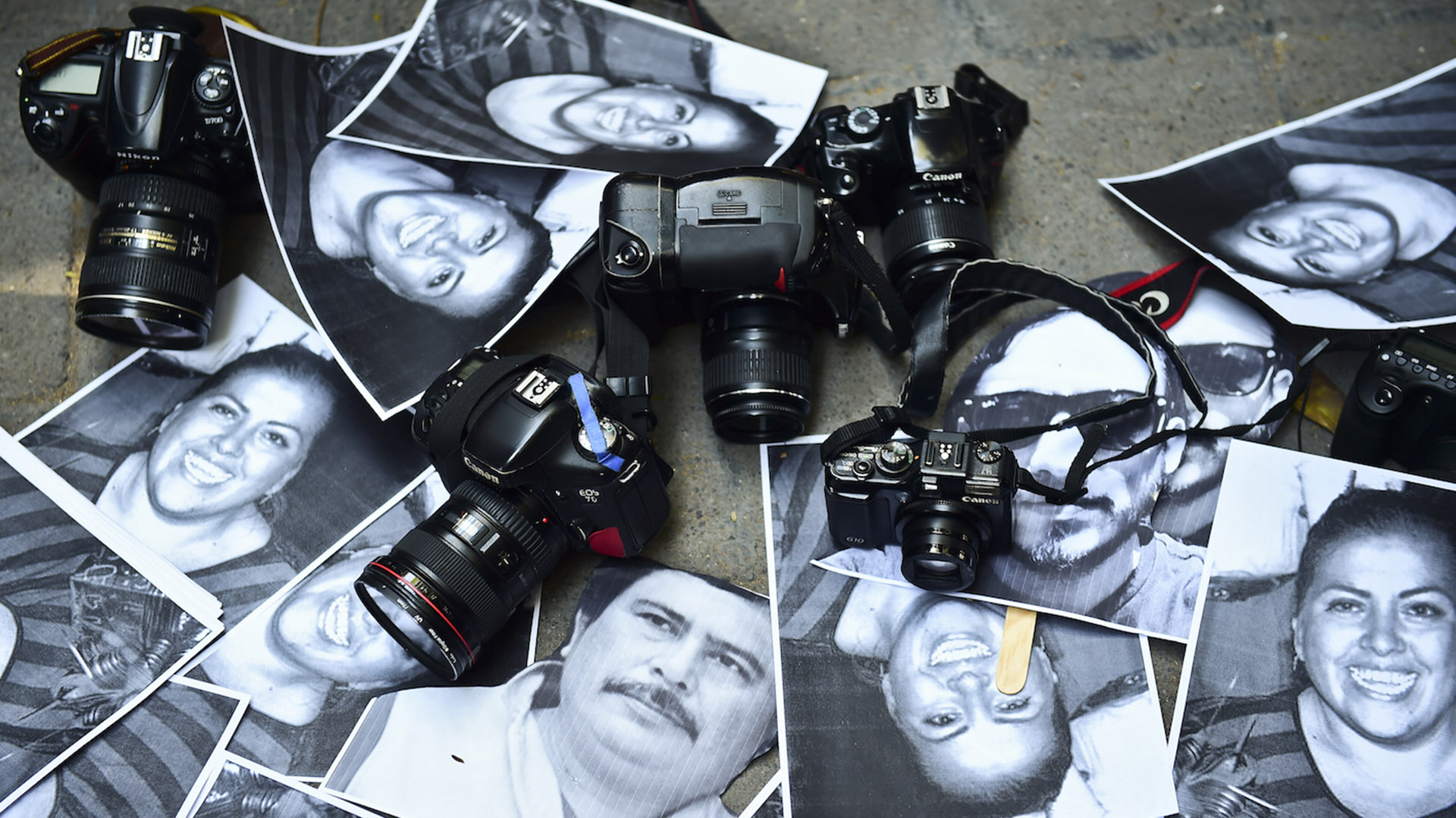 Fotos de periodistas mexicanos asesinados (Foto: Ronaldo Schemidt/AFP)