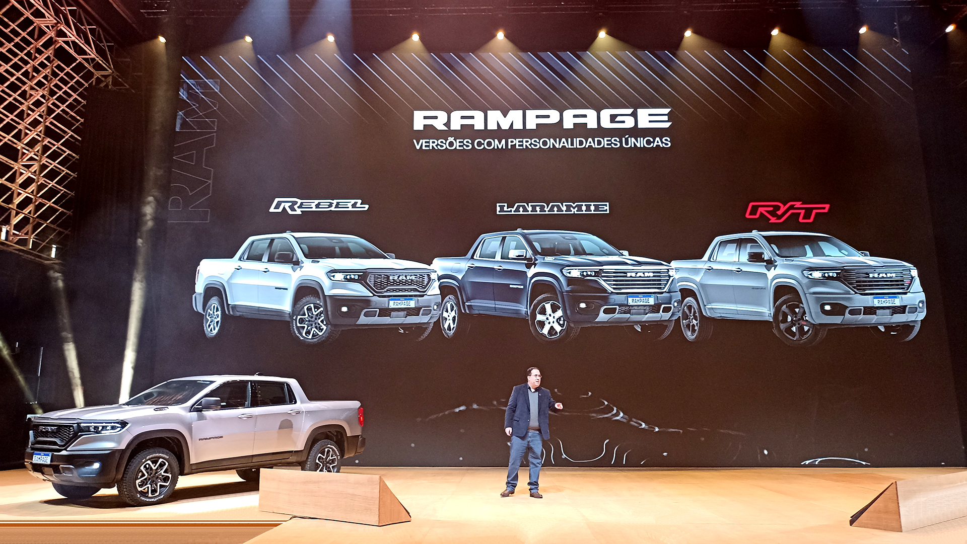 Juliano Machado, Brand de RAM América Latina, muestra las tres versiones de Rampage: Rebel, Laramie y R/T