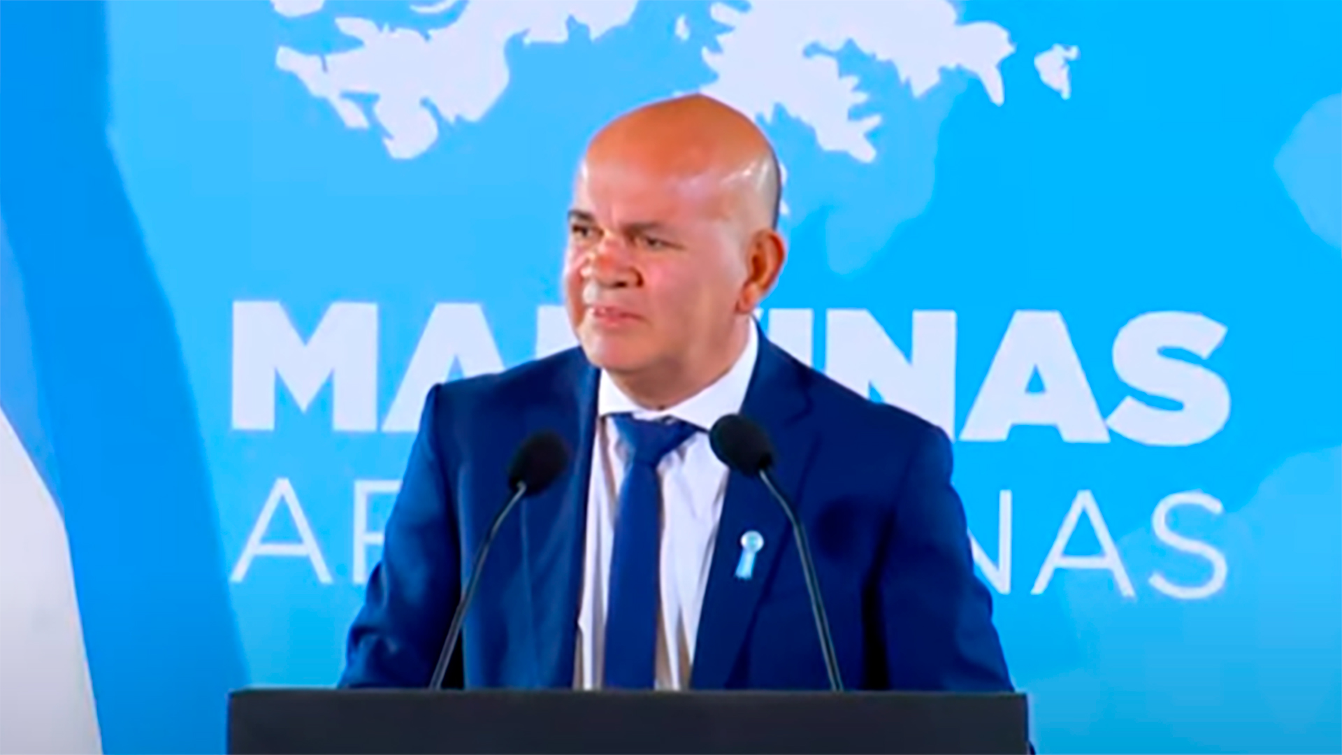 La emoci&oacute;n del diputado y ex combatiente en Malvinas Aldo Leiva: 